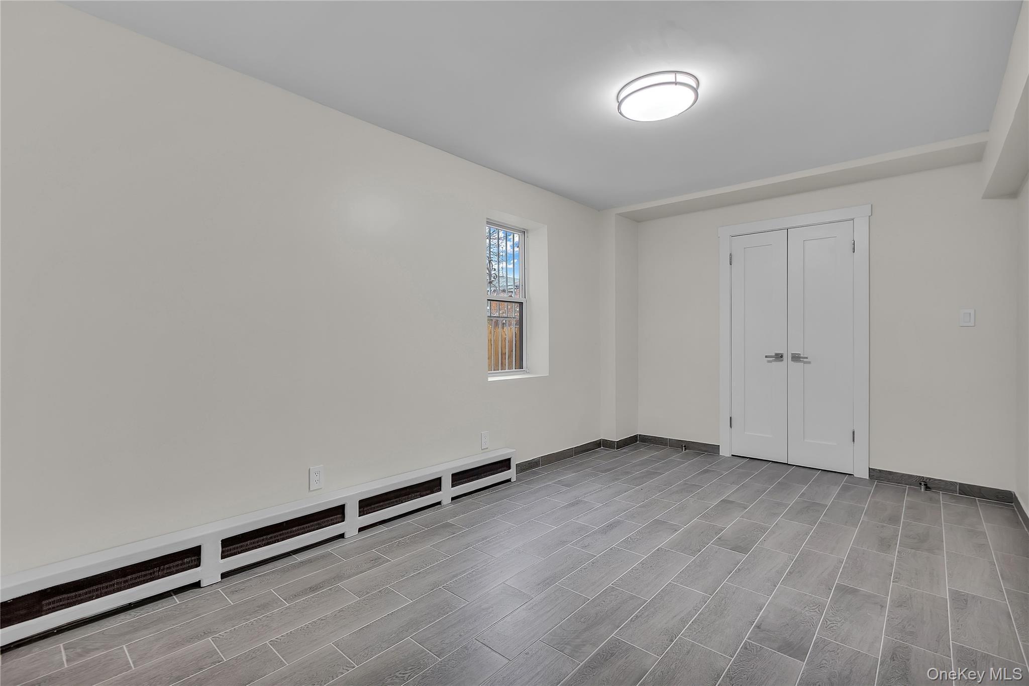 Single Family Tenbroeck Bronx, NY 10469, MLS-934728-22