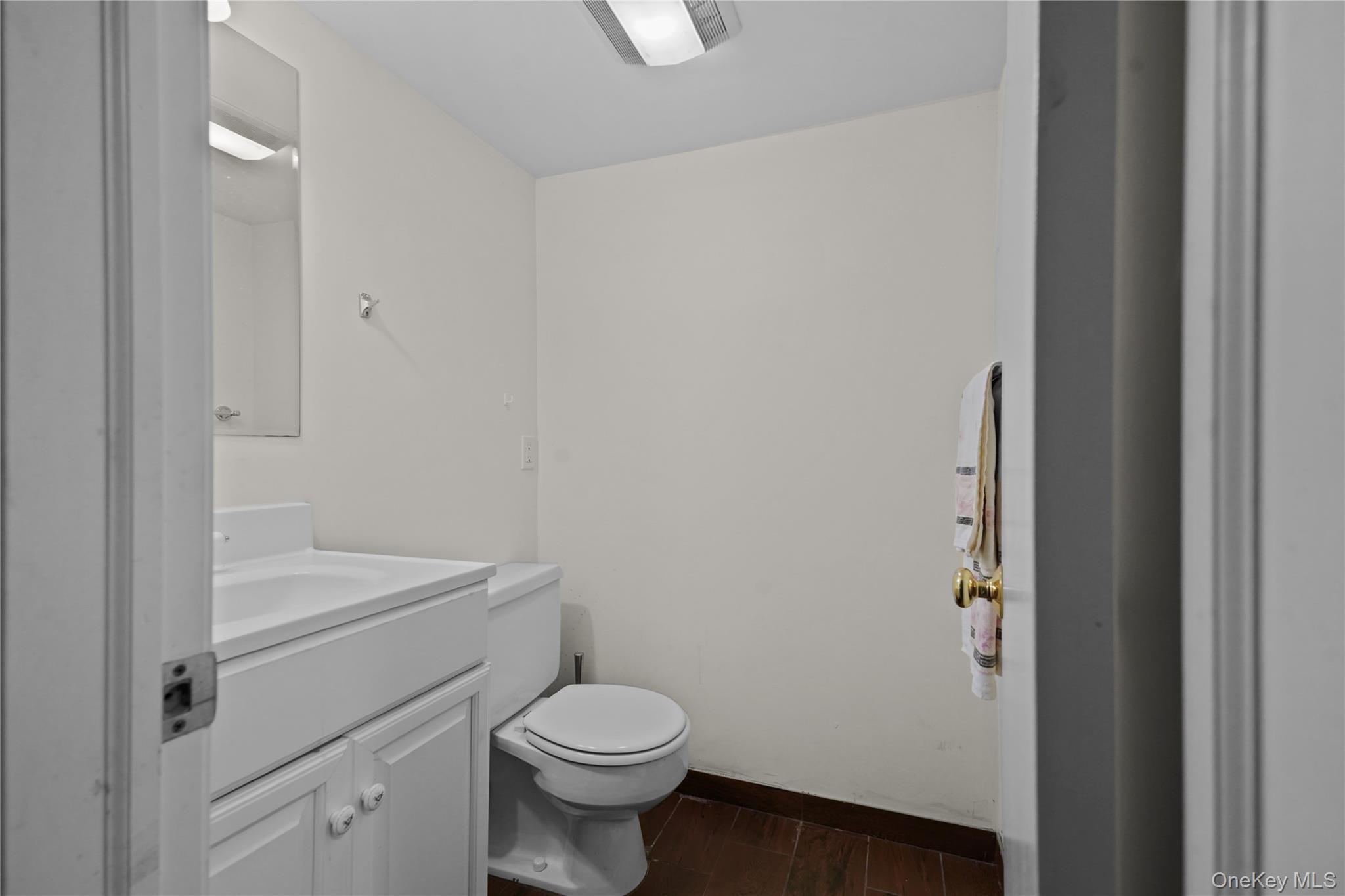 Single Family Smith Ridge Westchester County, NY 10590, MLS-934736-10