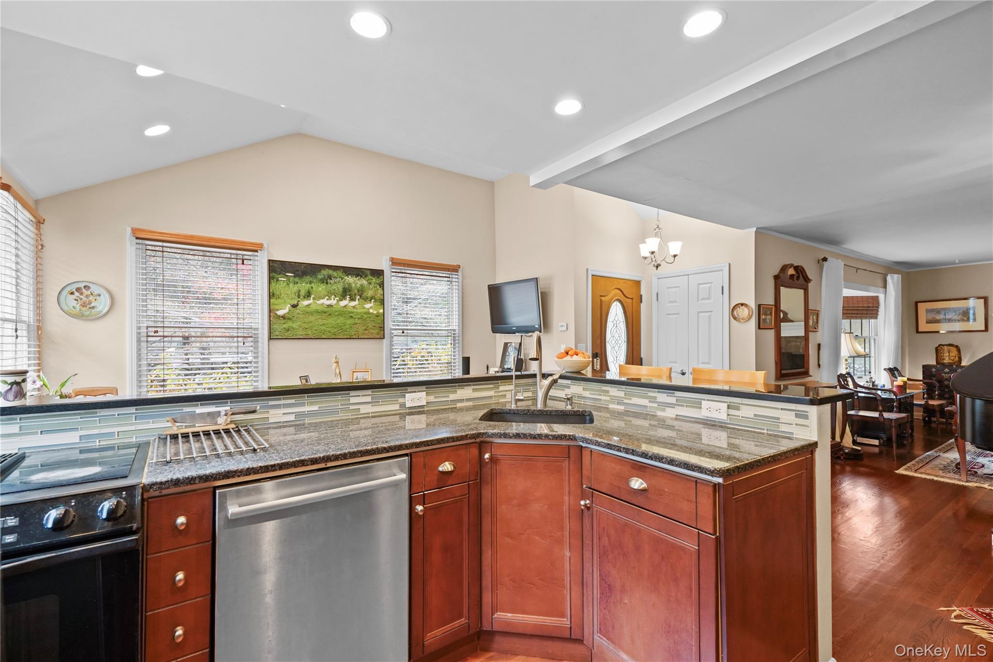 Single Family Smith Ridge Westchester County, NY 10590, MLS-934736-4