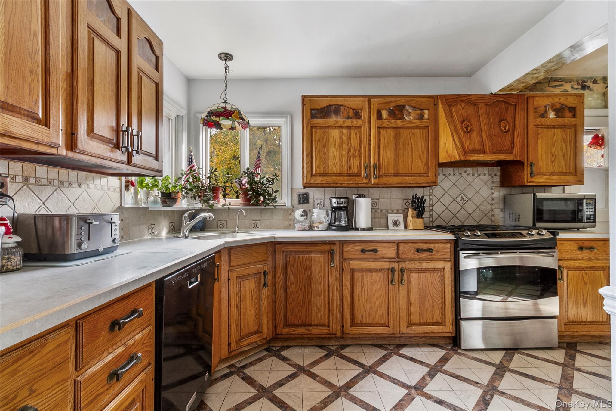 Single Family Elsa Westchester County, NY 10570, MLS-934755-10