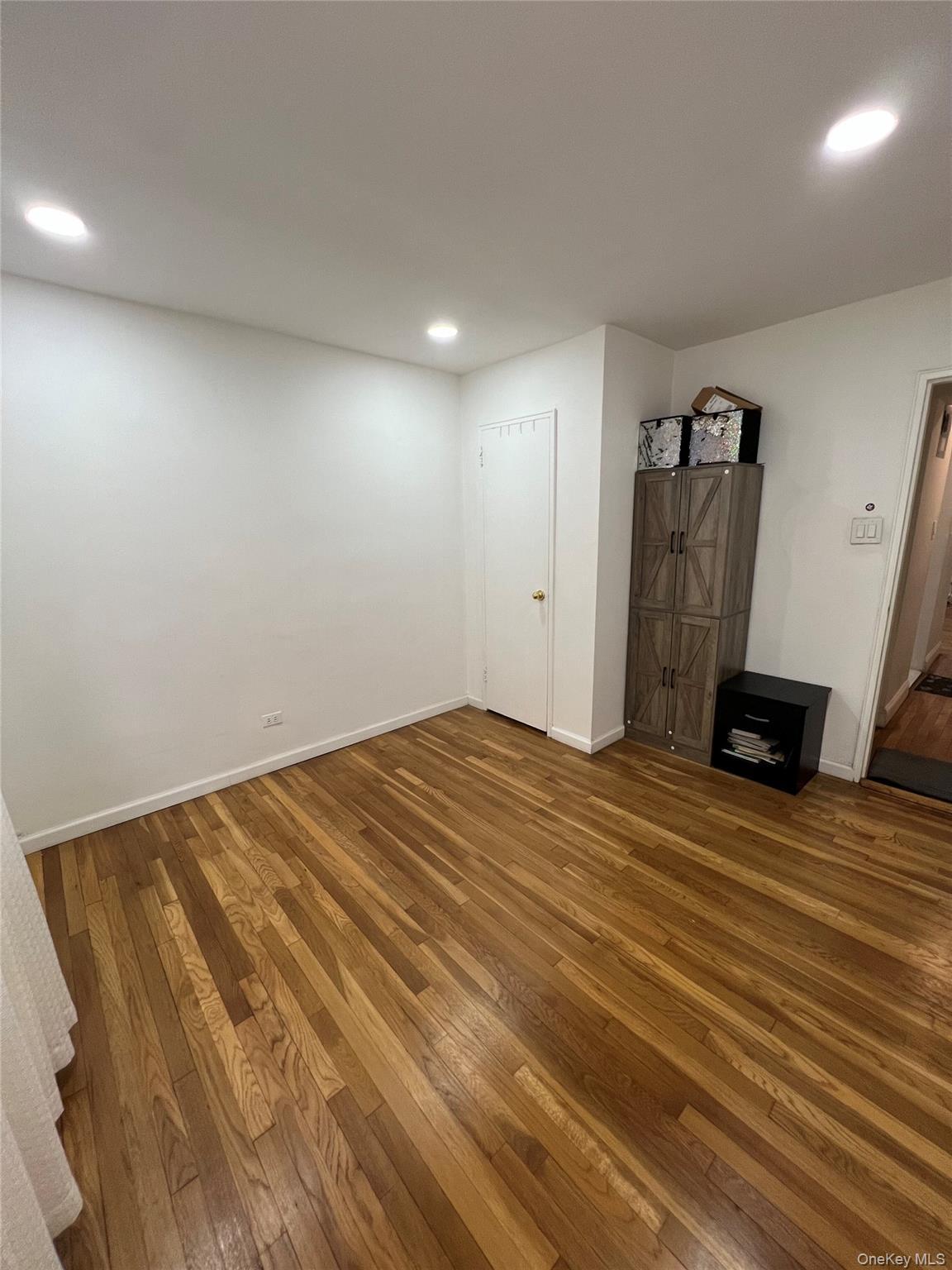 Coop 59th Queens, NY 11373, MLS-934762-21