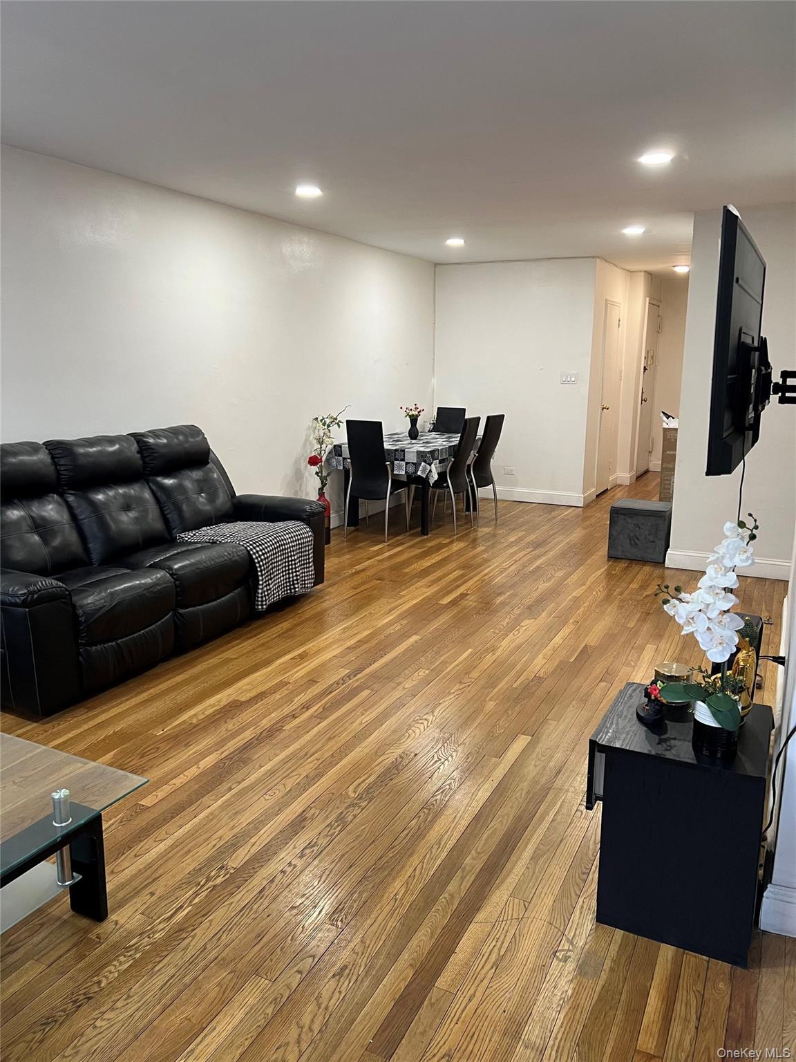 Coop 59th Queens, NY 11373, MLS-934762-9