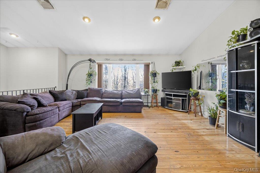 Single Family Pocatello  Orange County, NY 10940, MLS-934784-5