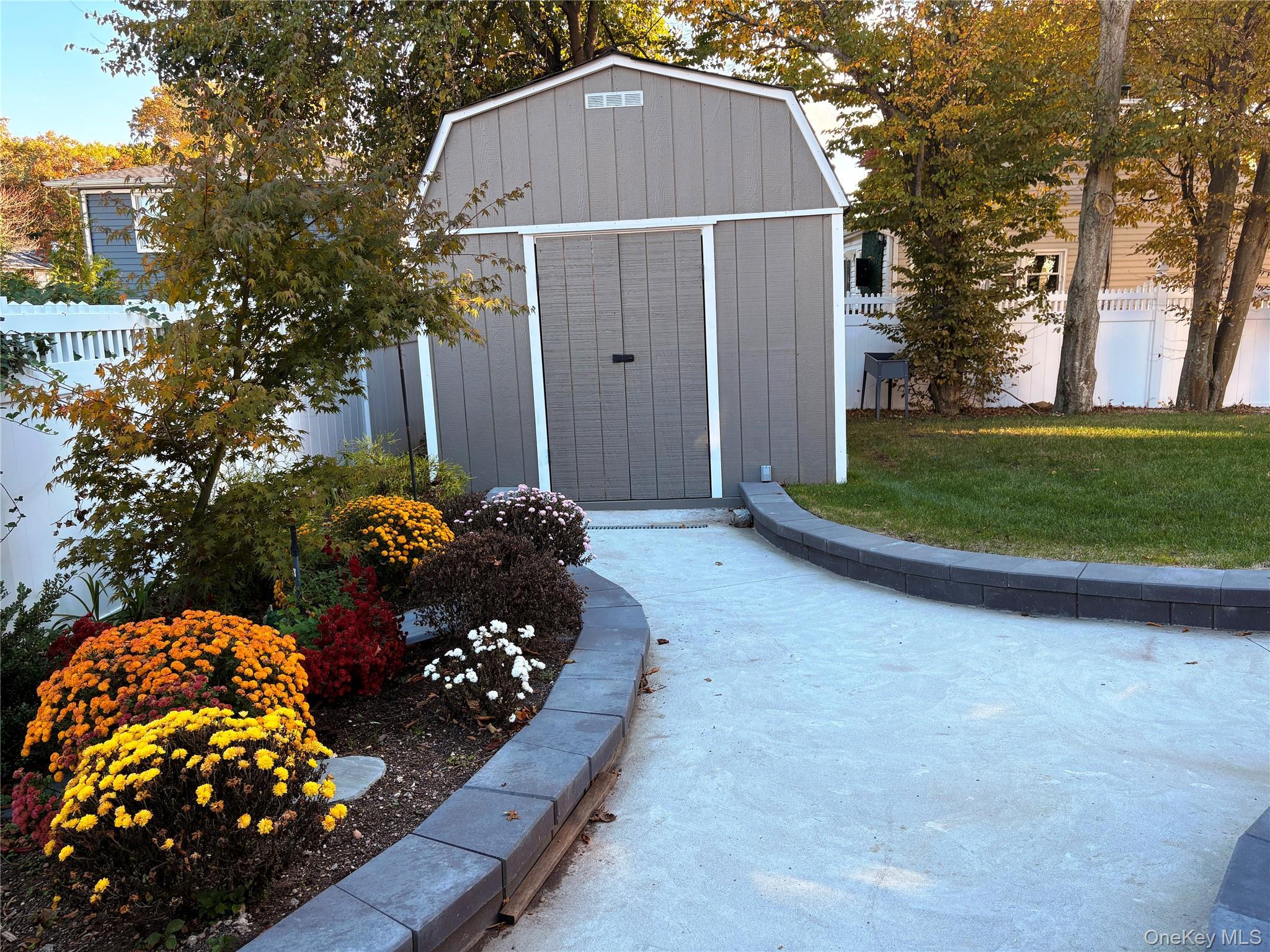 Single Family 2nd Suffolk County, NY 11795, MLS-934838-27