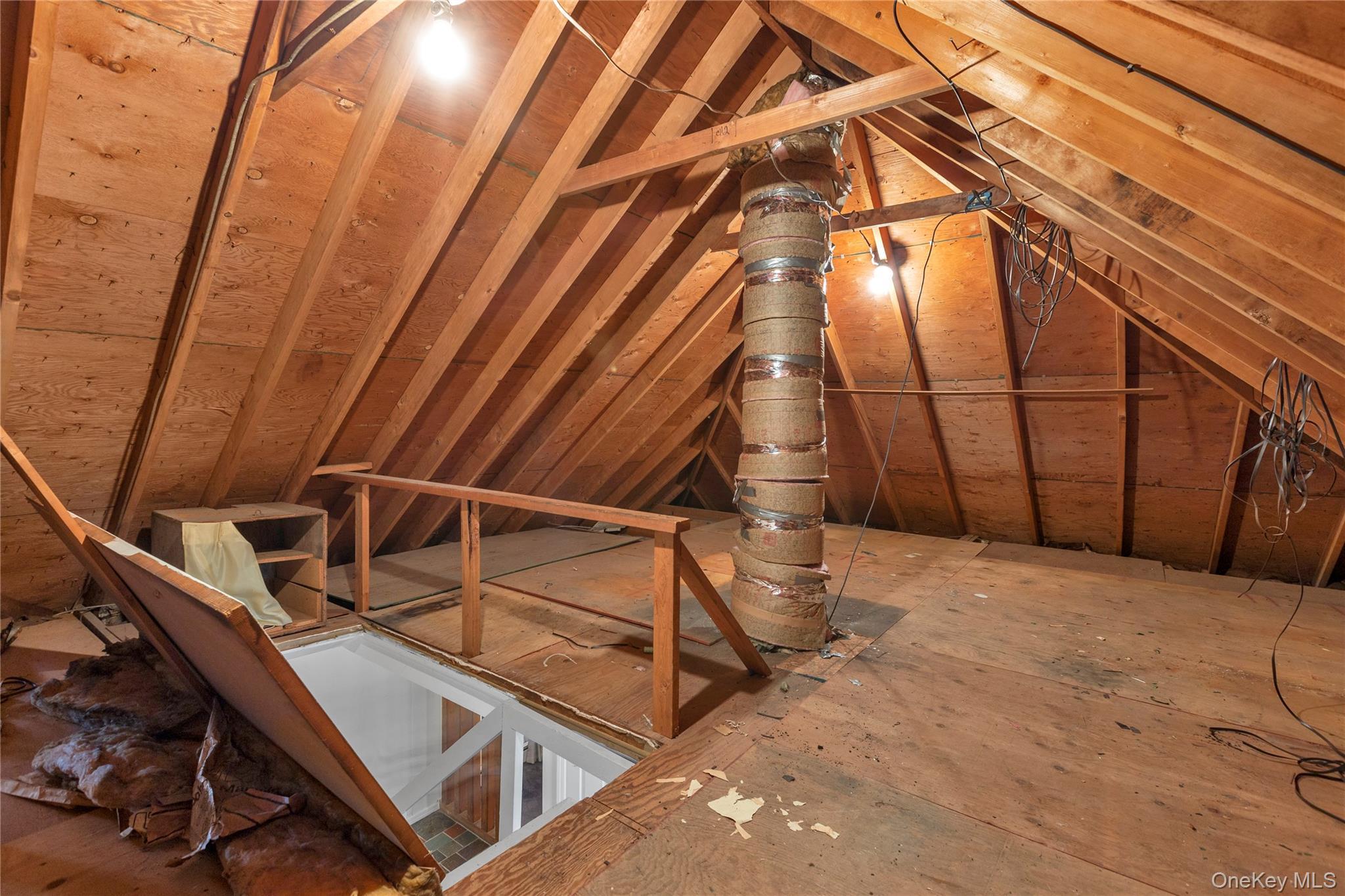 Single Family Split Cedar  Suffolk County, NY 11749, MLS-934869-14