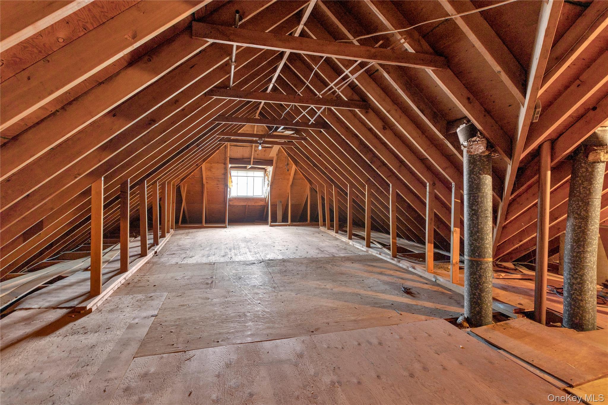 Single Family Split Cedar  Suffolk County, NY 11749, MLS-934869-15