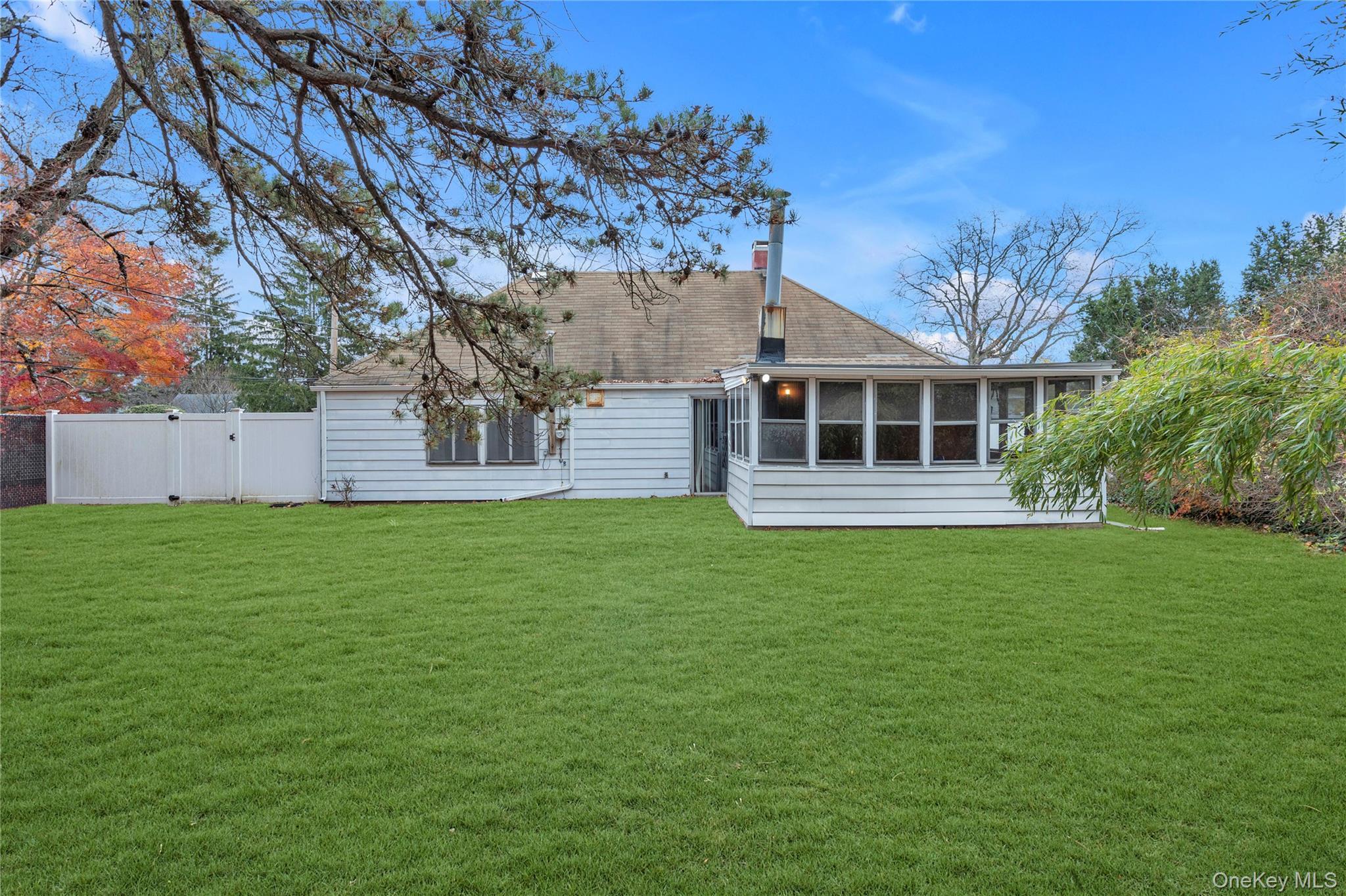 Single Family Split Cedar  Suffolk County, NY 11749, MLS-934869-18