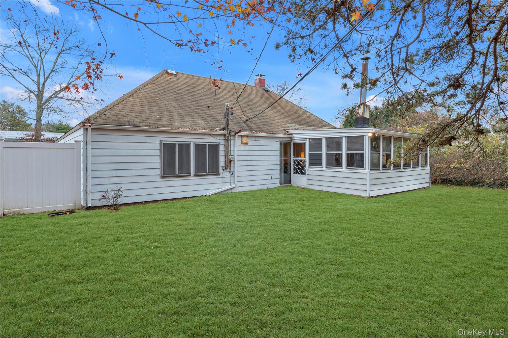 Single Family Split Cedar  Suffolk County, NY 11749, MLS-934869-19