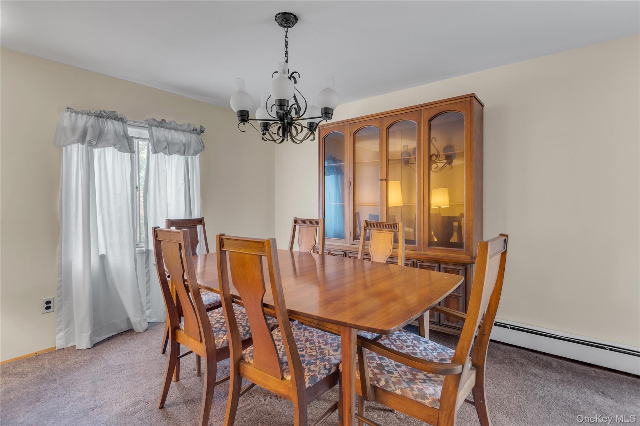 Single Family Split Cedar  Suffolk County, NY 11749, MLS-934869-4