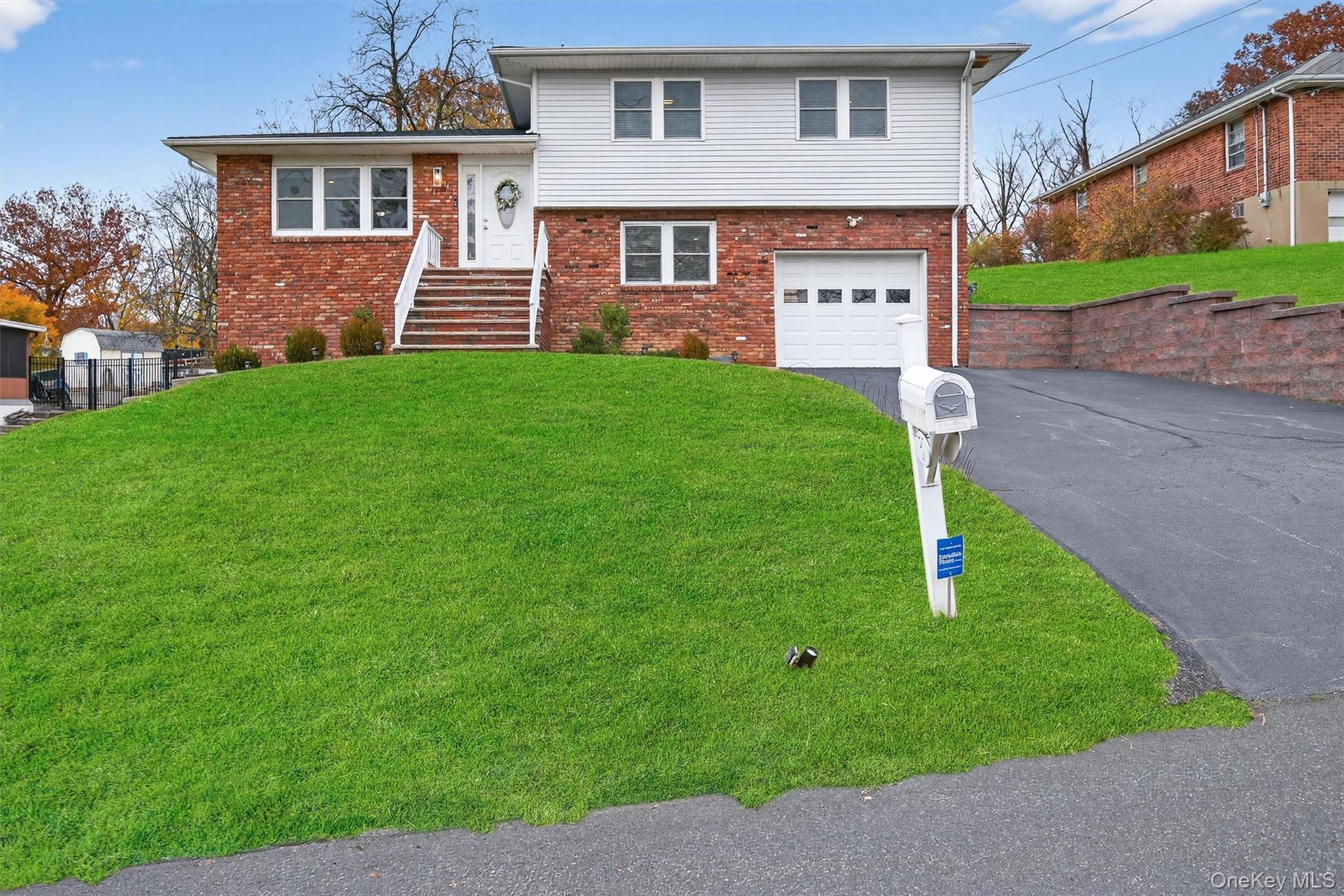 Single Family Georgian Rockland County, NY 10980, MLS-934870-2