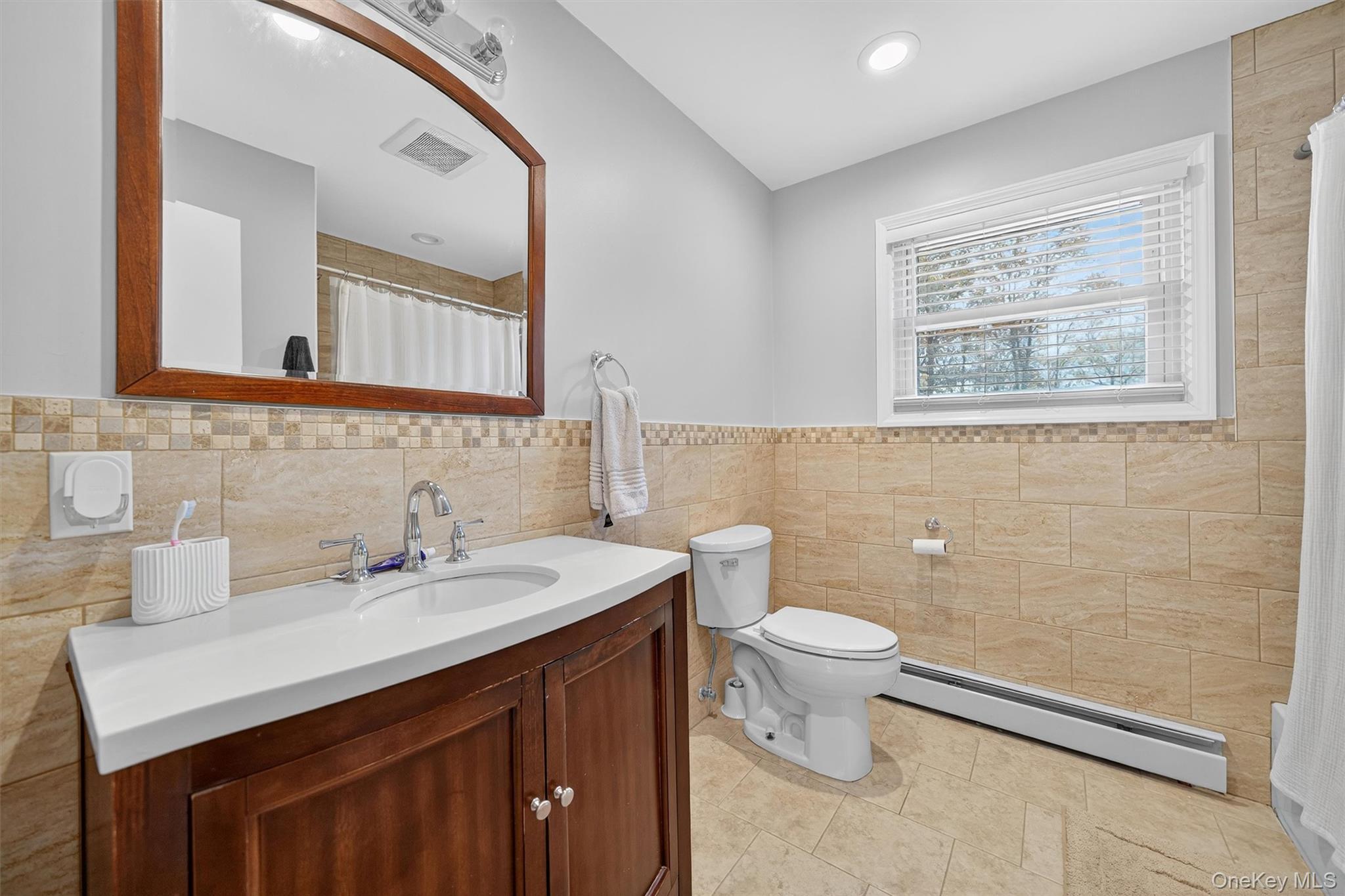 Single Family Georgian Rockland County, NY 10980, MLS-934870-20