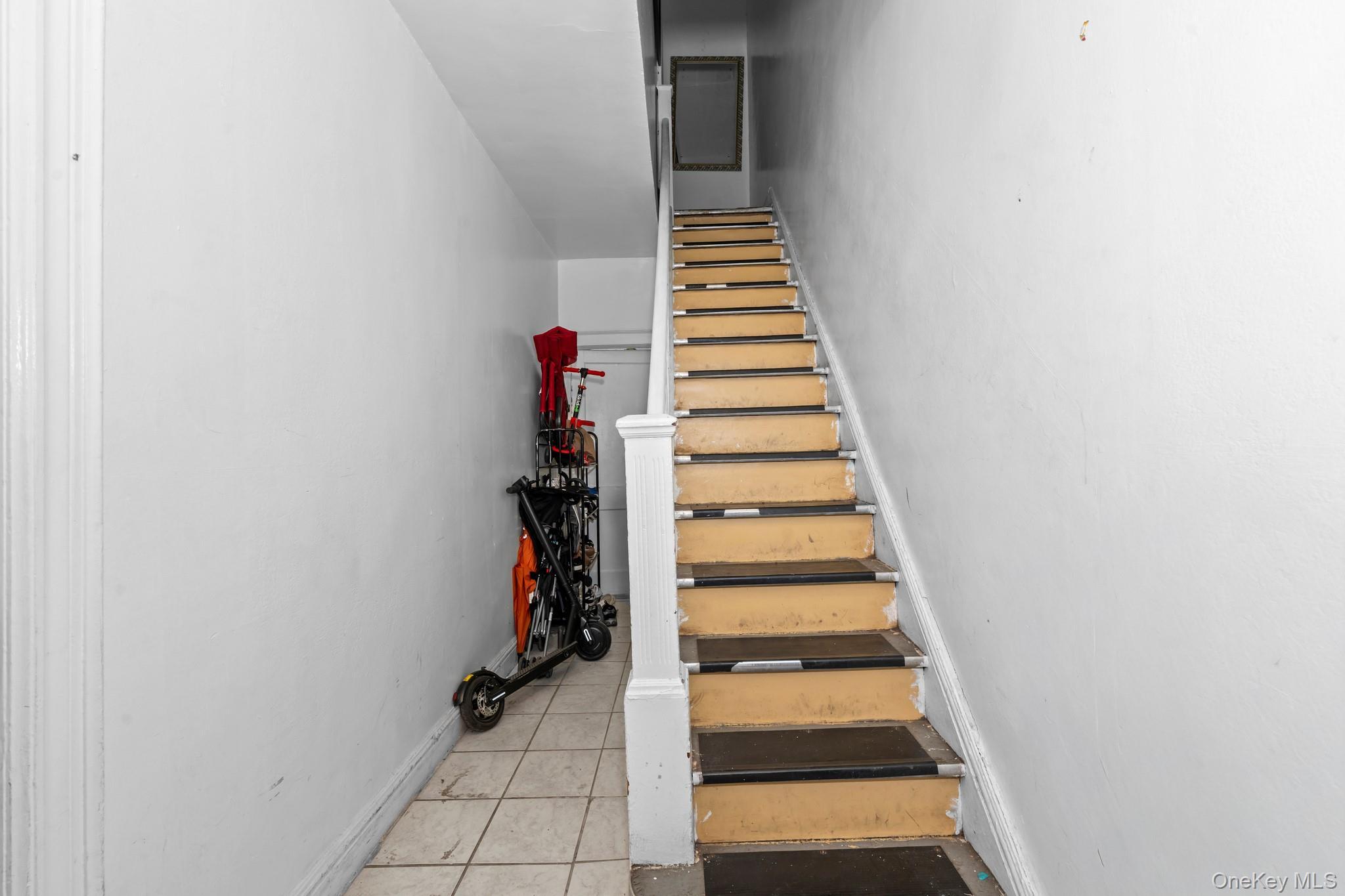 Single Family 48th Queens, NY 11377, MLS-934873-10