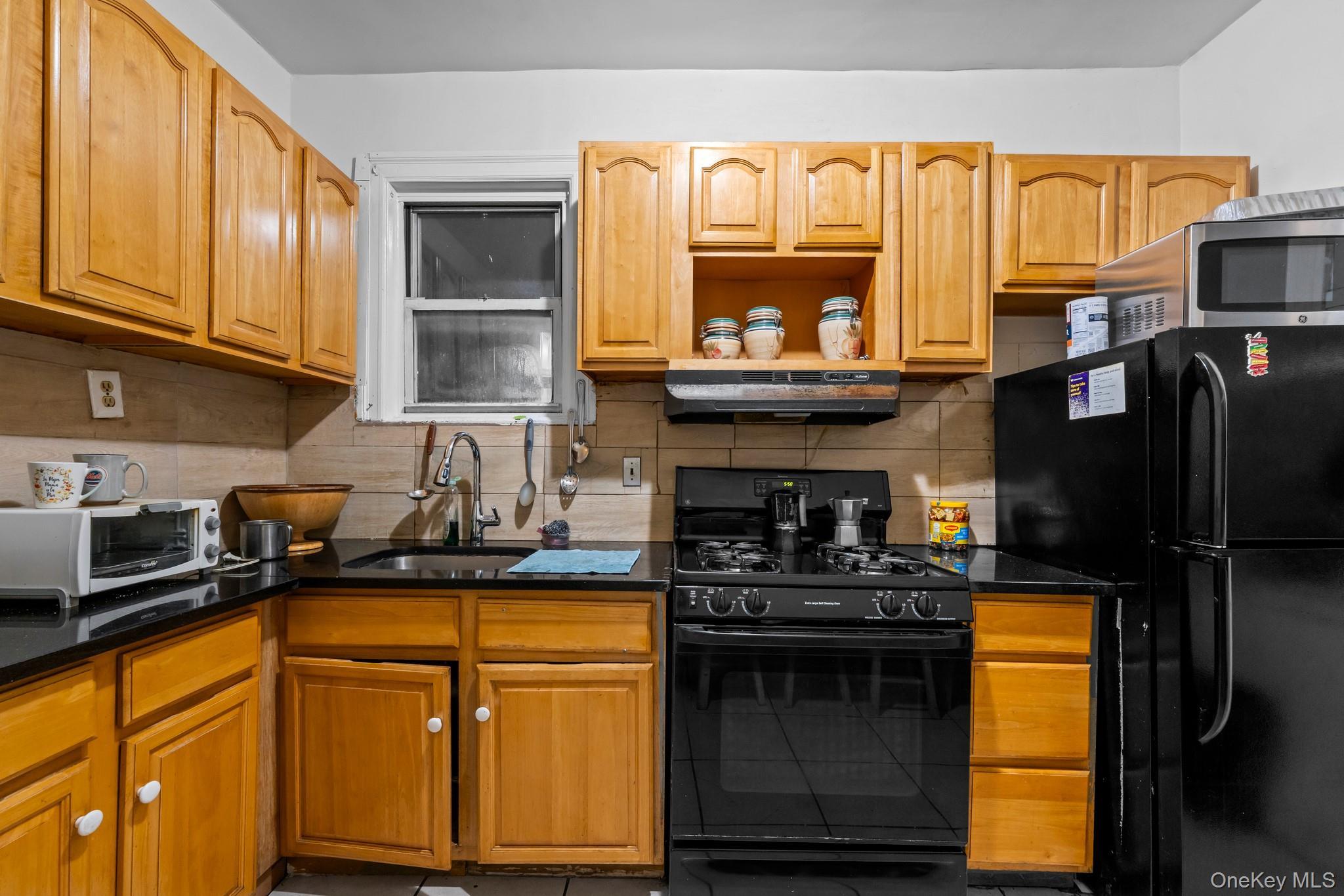 Single Family 48th Queens, NY 11377, MLS-934873-14