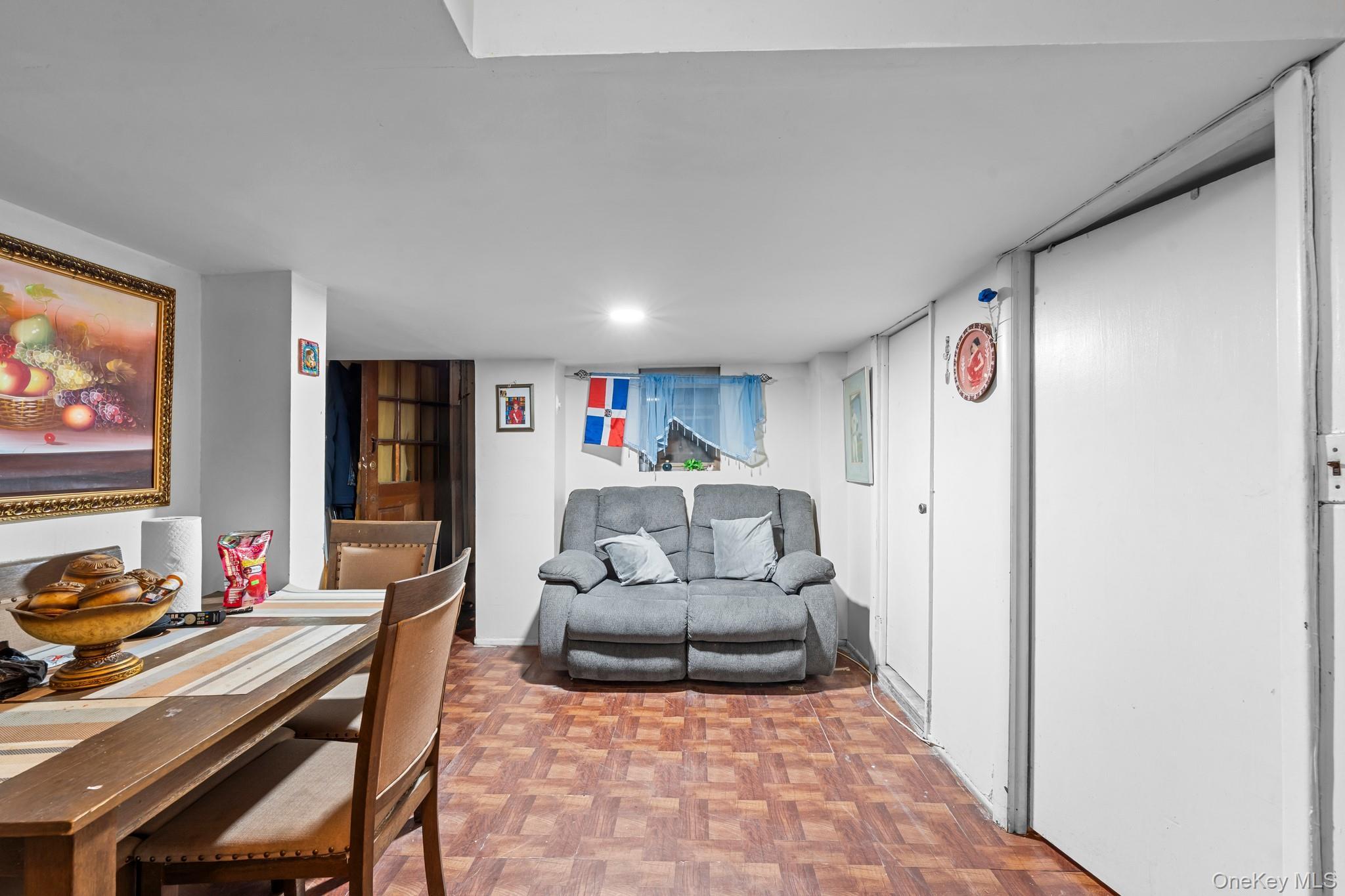 Single Family 48th Queens, NY 11377, MLS-934873-21