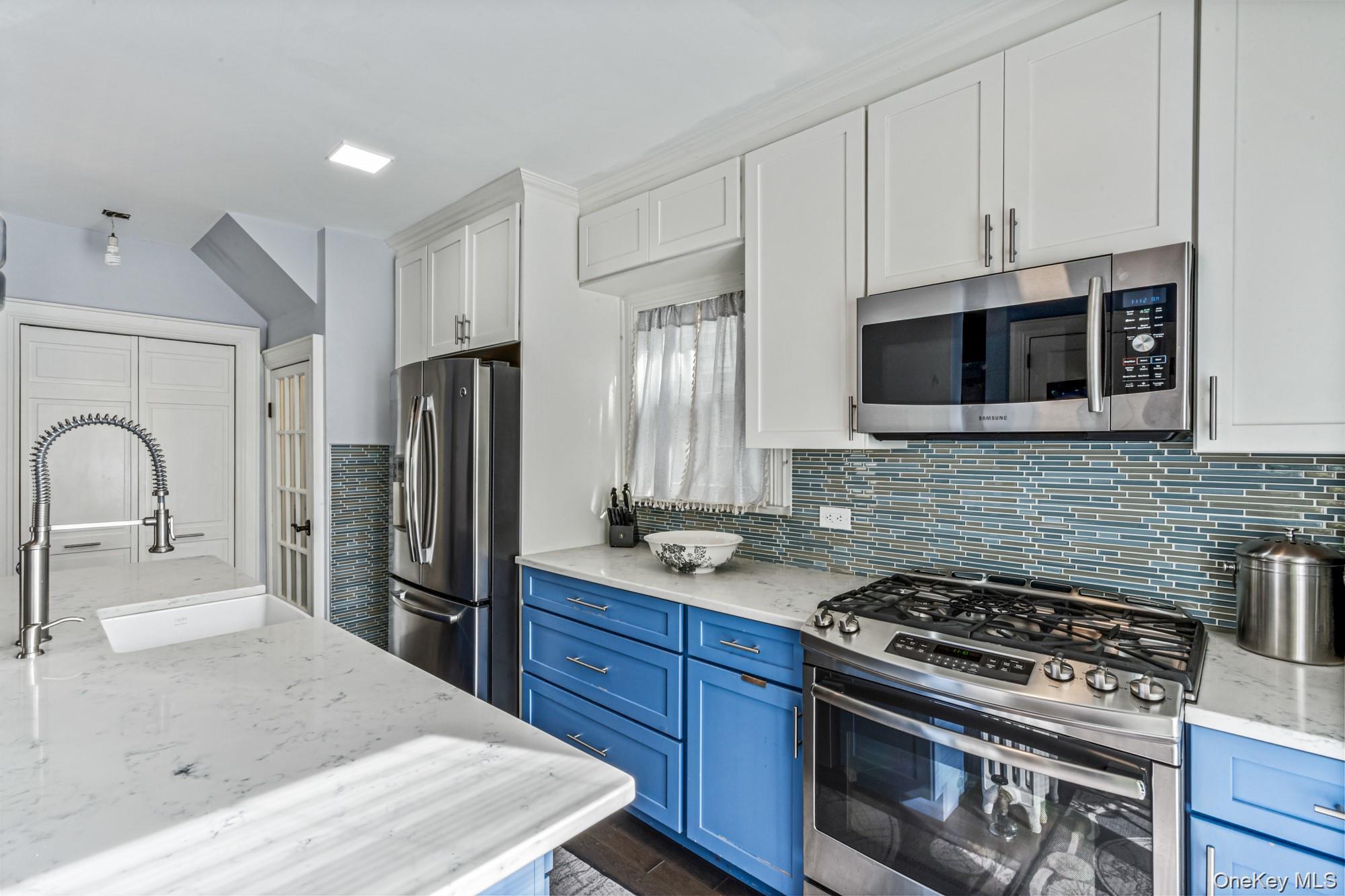 Single Family Bagley Queens, NY 11358, MLS-934885-8