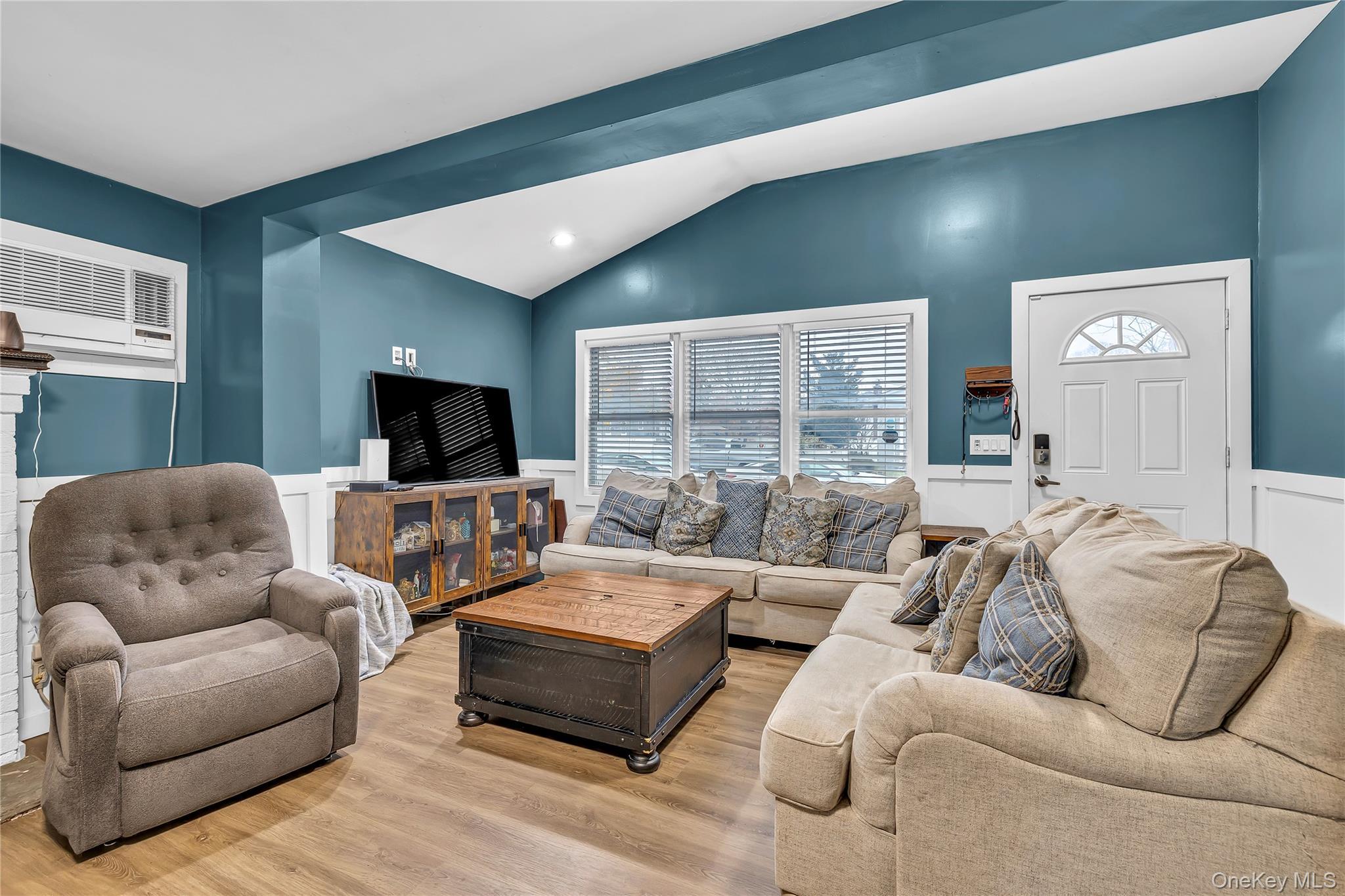 Single Family Weichers  Suffolk County, NY 11779, MLS-934903-5