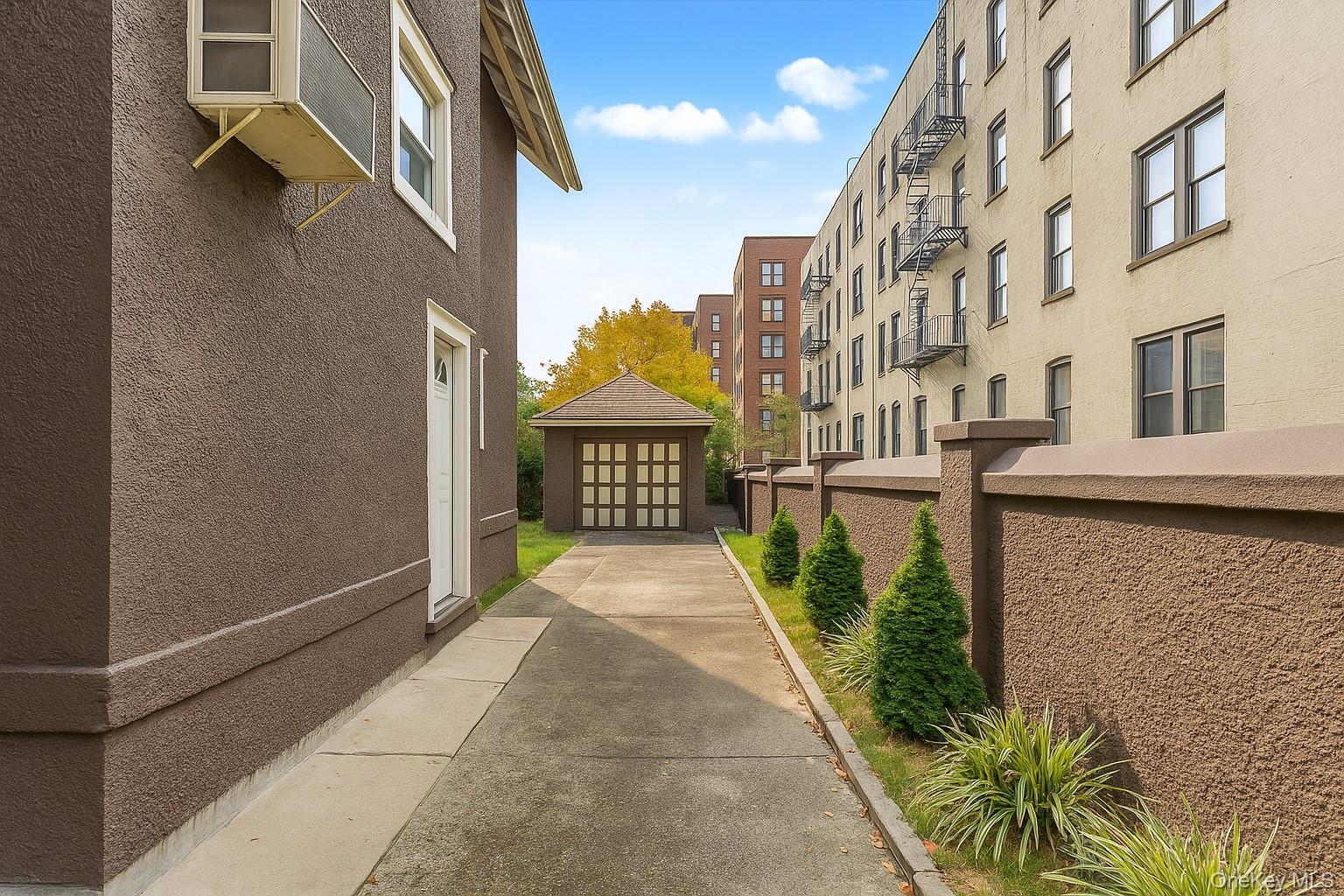 Single Family Glenwood  Brooklyn, NY 11230, MLS-934907-4