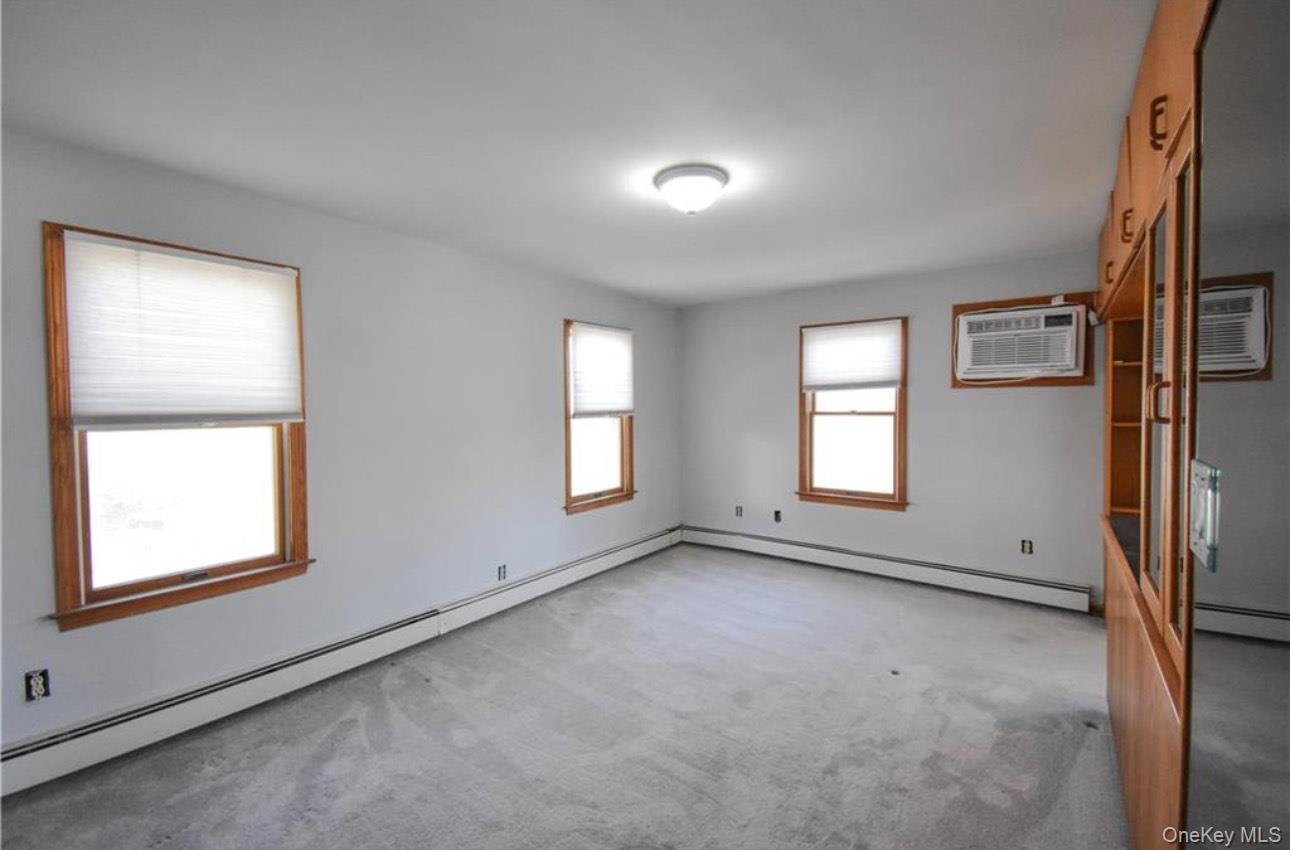 Single Family Grand Rockland County, NY 10965, MLS-934938-10