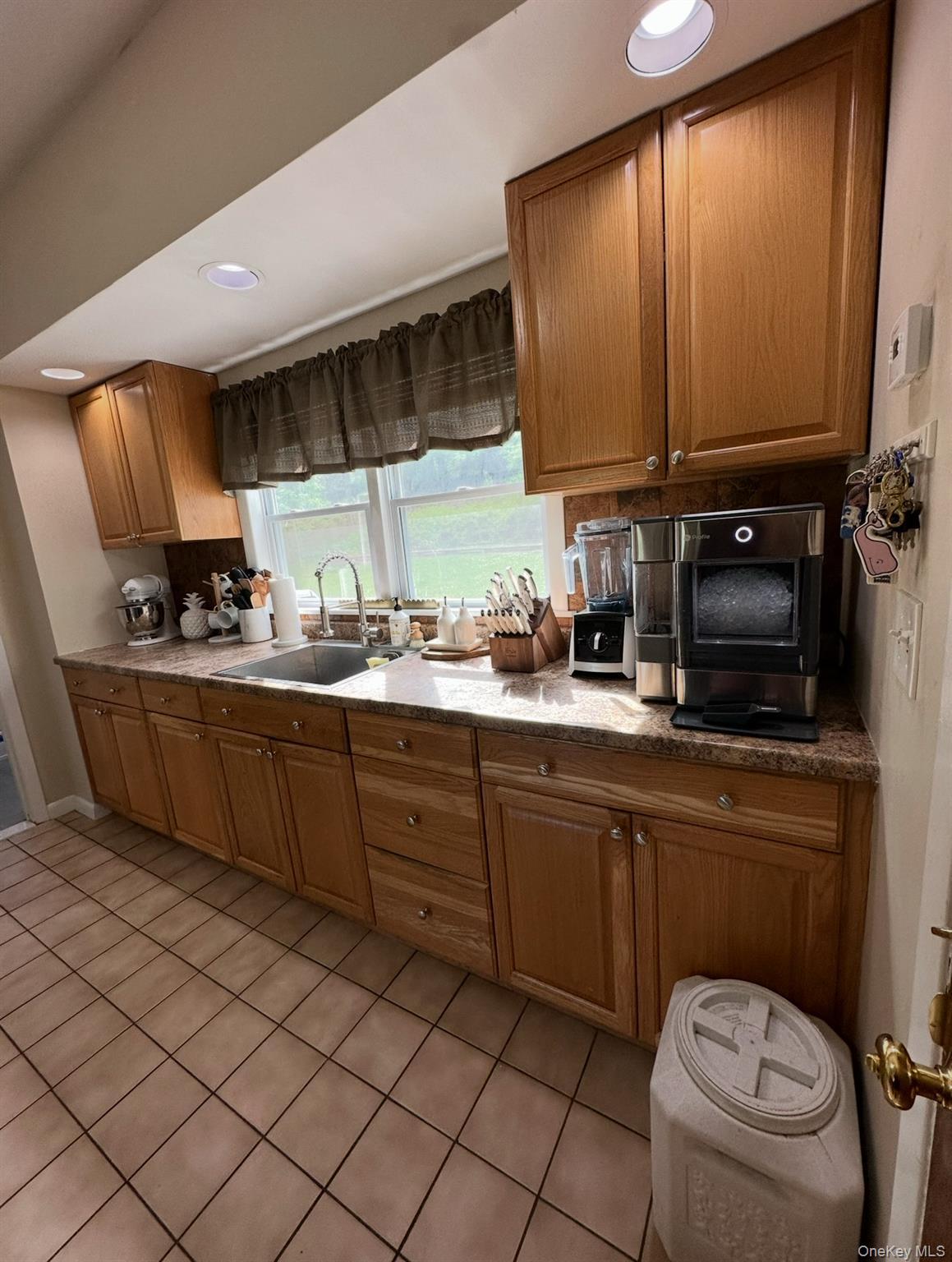 Single Family Grand Rockland County, NY 10965, MLS-934938-18