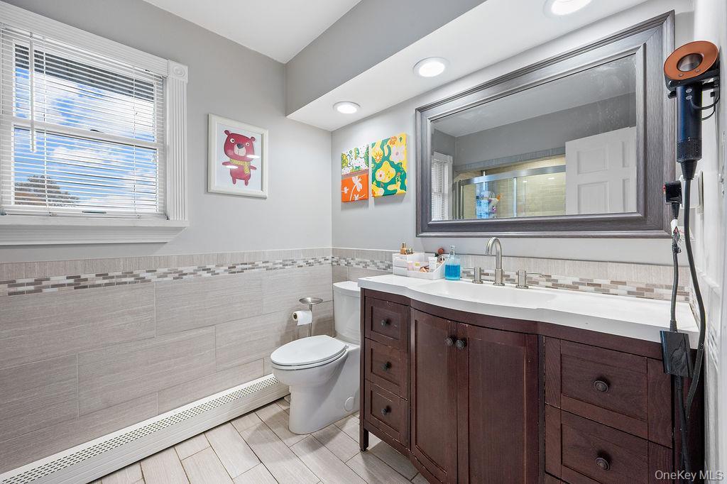 Single Family Anthony Nassau County, NY 11710, MLS-934948-17