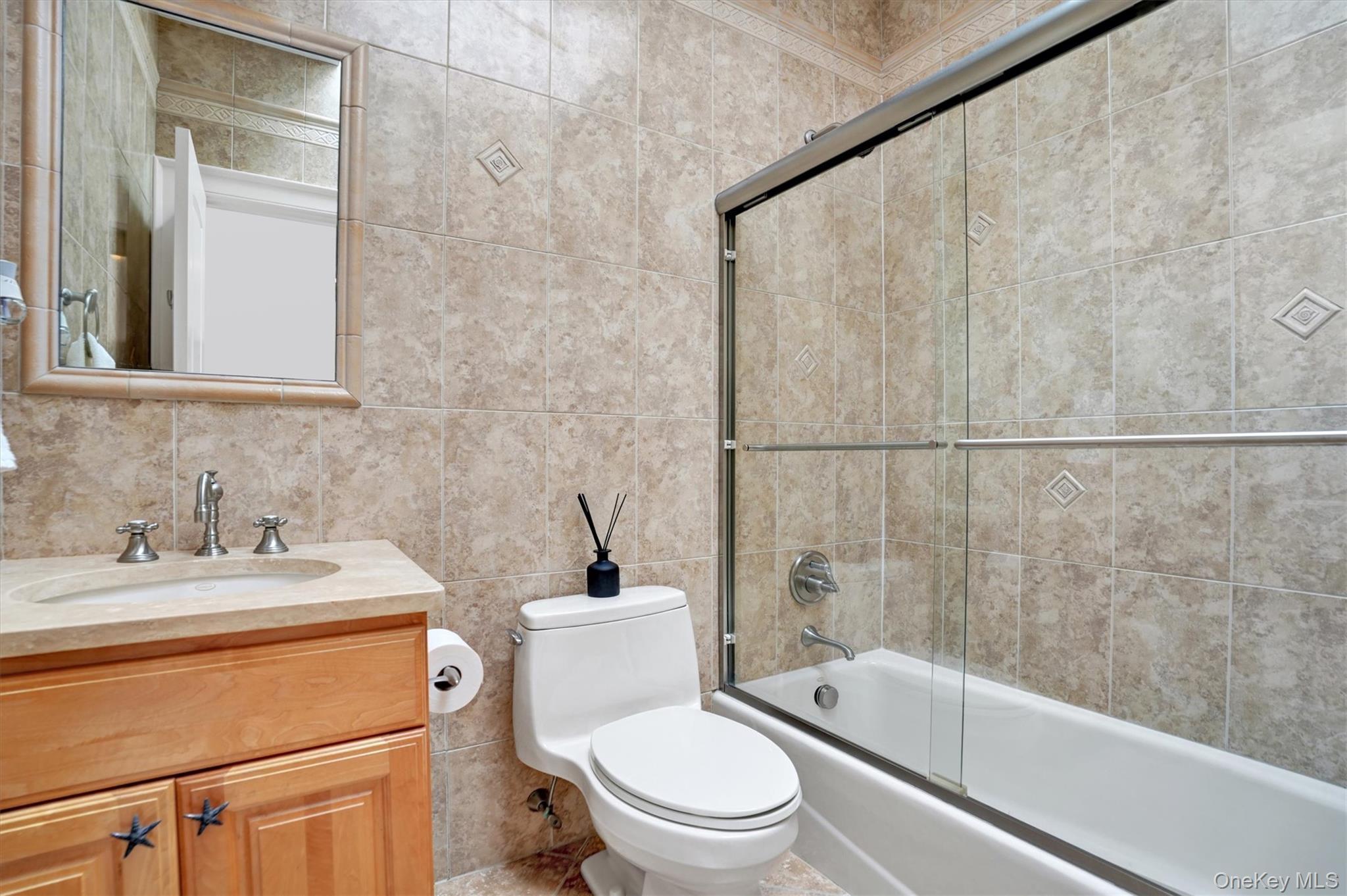 Single Family Dune Road Suffolk County, NY 11977, MLS-934969-39