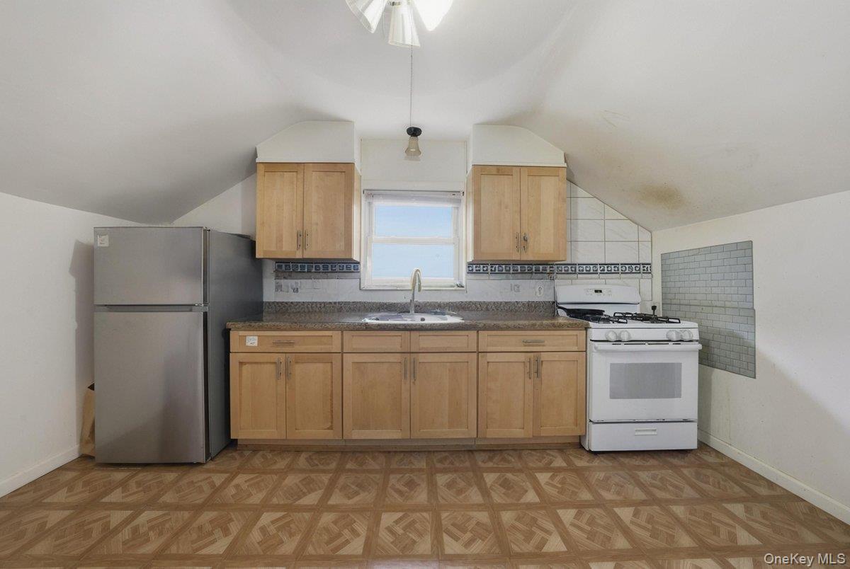 Single Family Woodbine Westchester County, NY 10704, MLS-934971-17