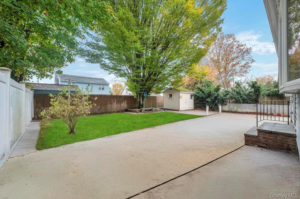 Single Family Edward Nassau County, NY 11801, MLS-935063-17