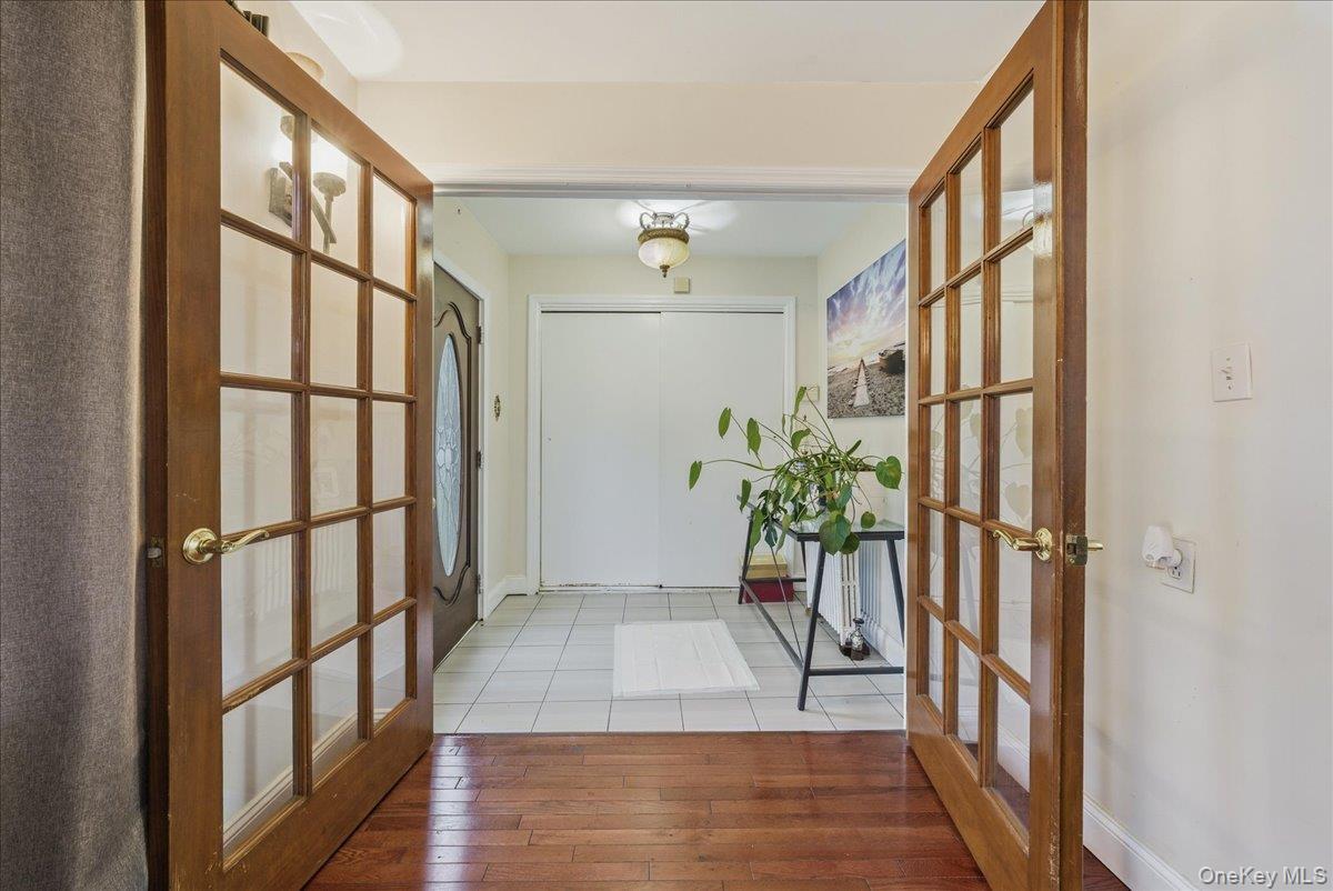 Single Family Franklin  Nassau County, NY 11563, MLS-935082-5