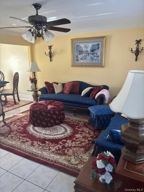 Single Family Greenwich Nassau County, NY 11575, MLS-935086-2