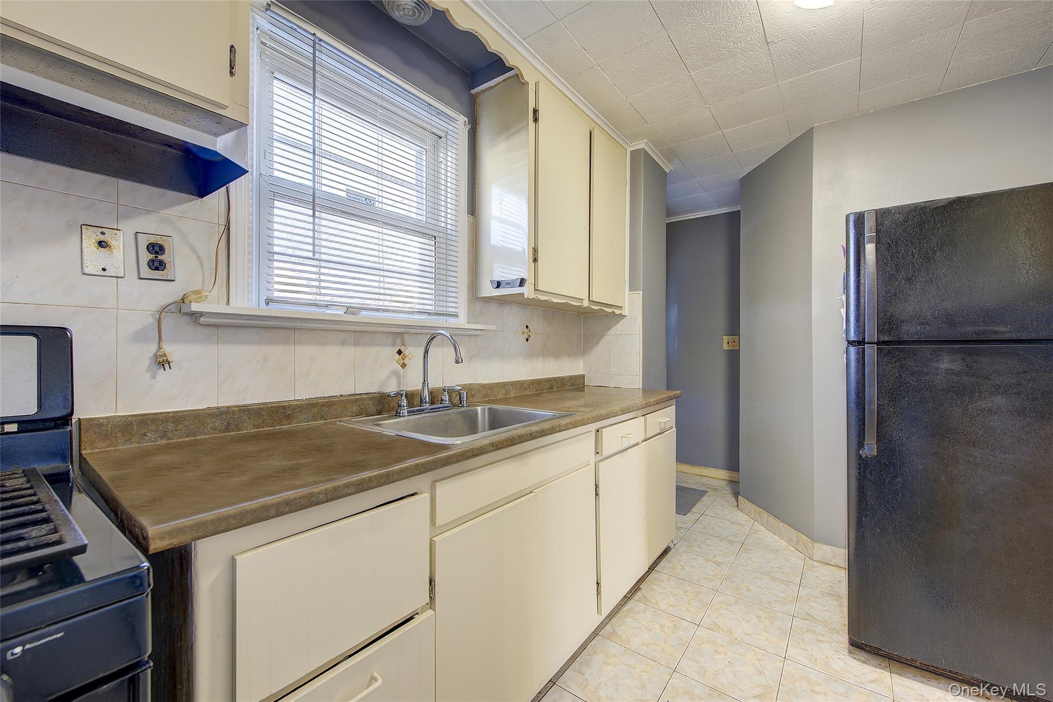 Single Family 218 Queens, NY 11428, MLS-935087-11