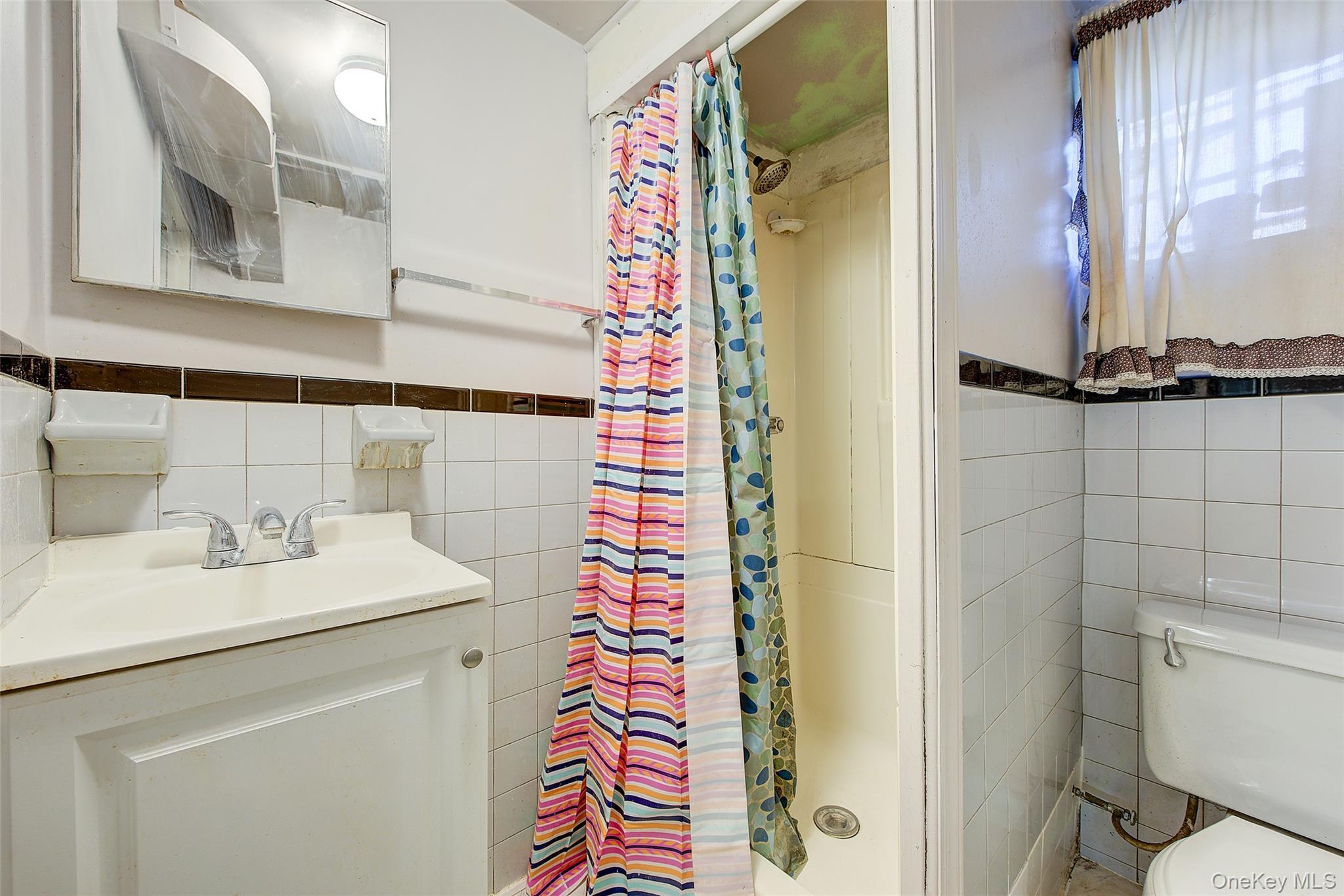 Single Family 218 Queens, NY 11428, MLS-935087-36