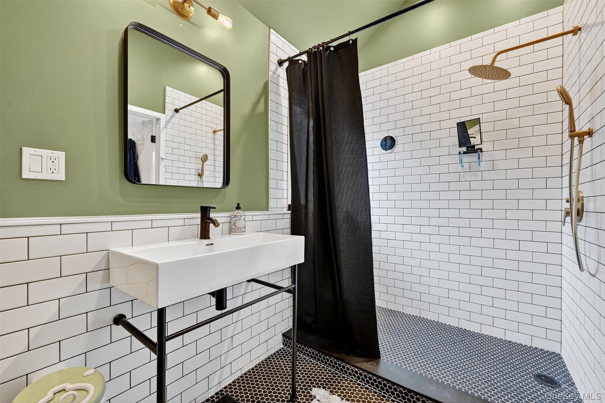 Single Family Oxford Springs Orange County, NY 10918, MLS-935115-30