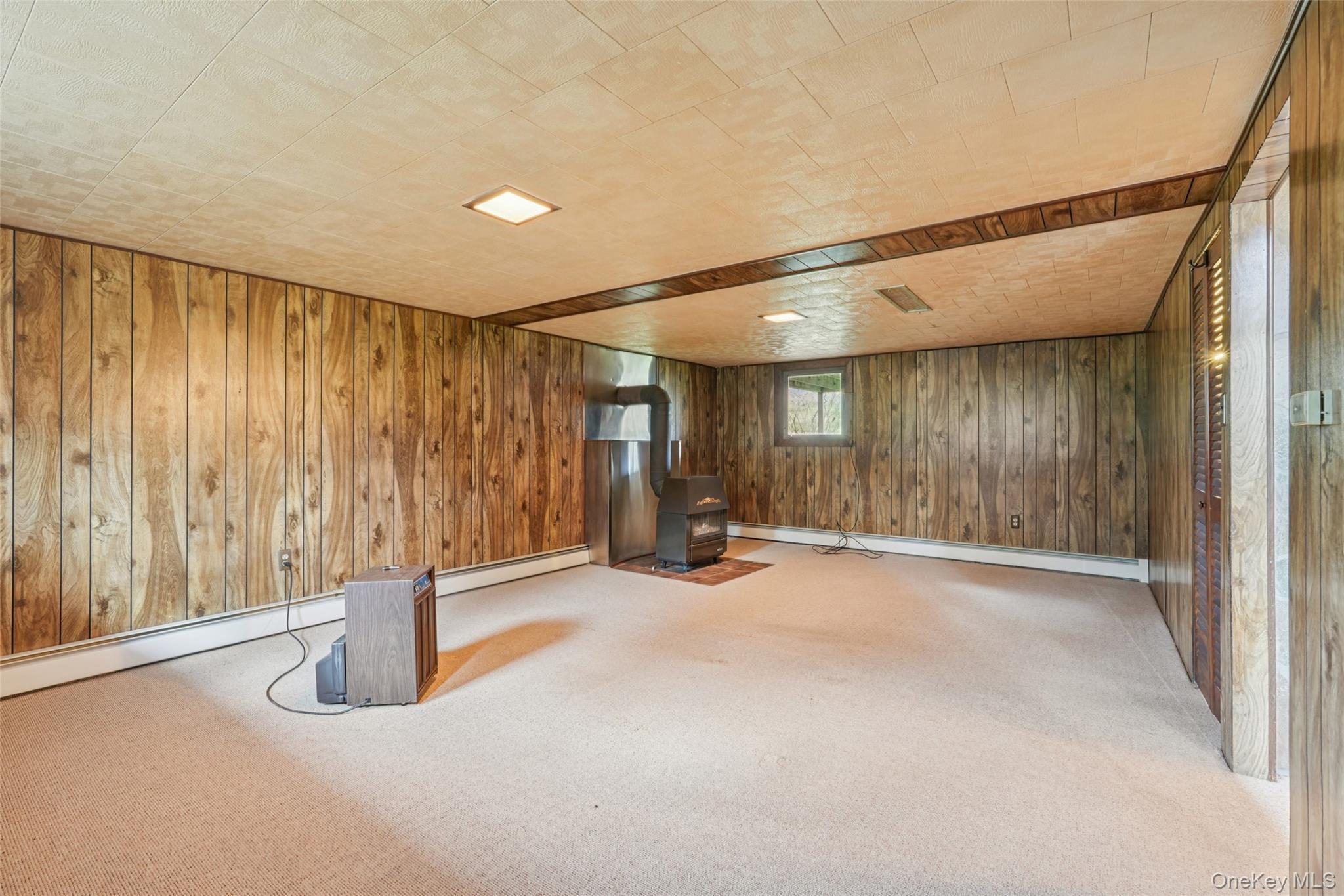 Single Family Old Minisink  Orange County, NY 10924, MLS-935118-35