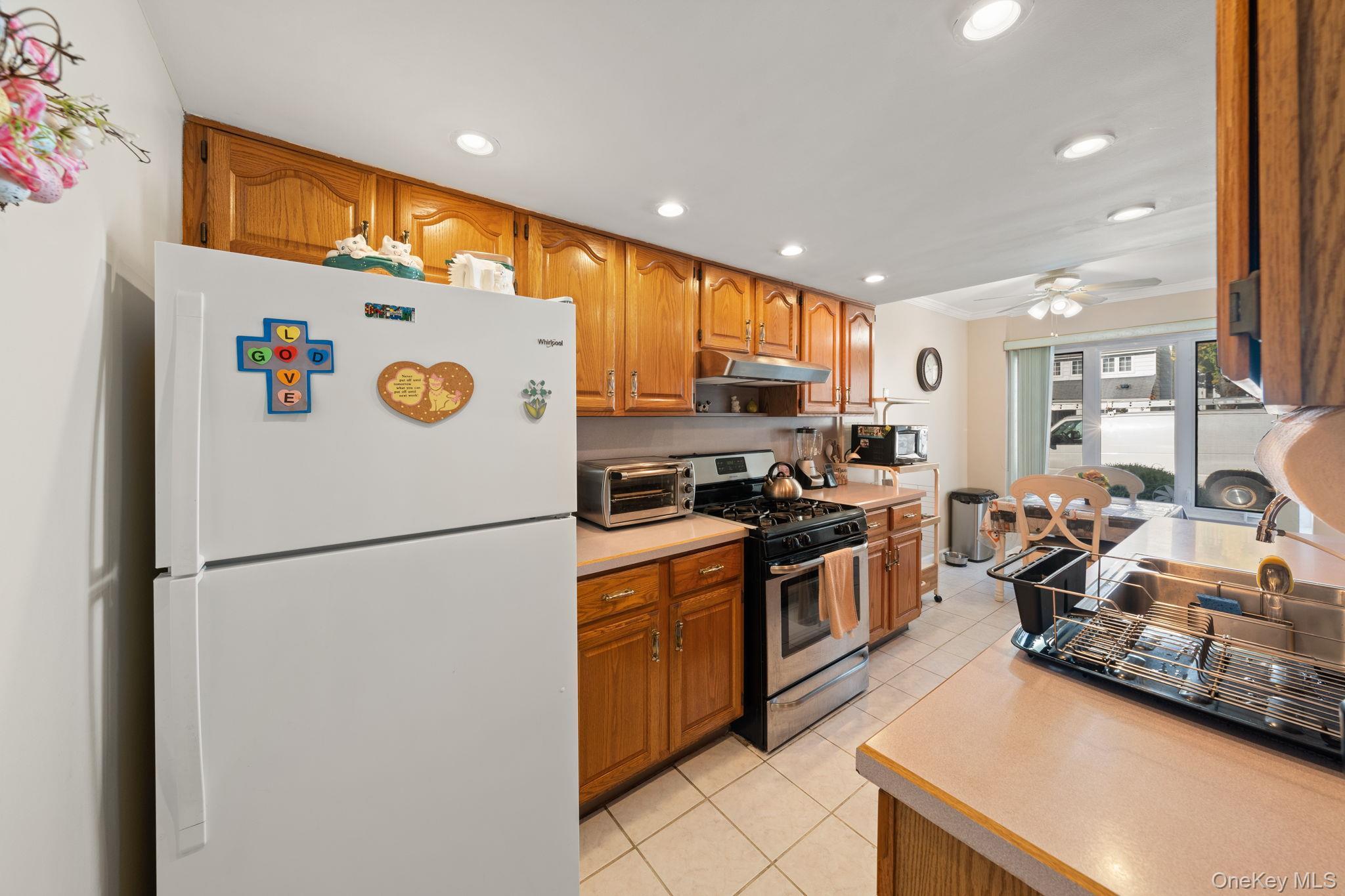 Single Family Dover Green  Staten Island, NY 10213, MLS-935119-4