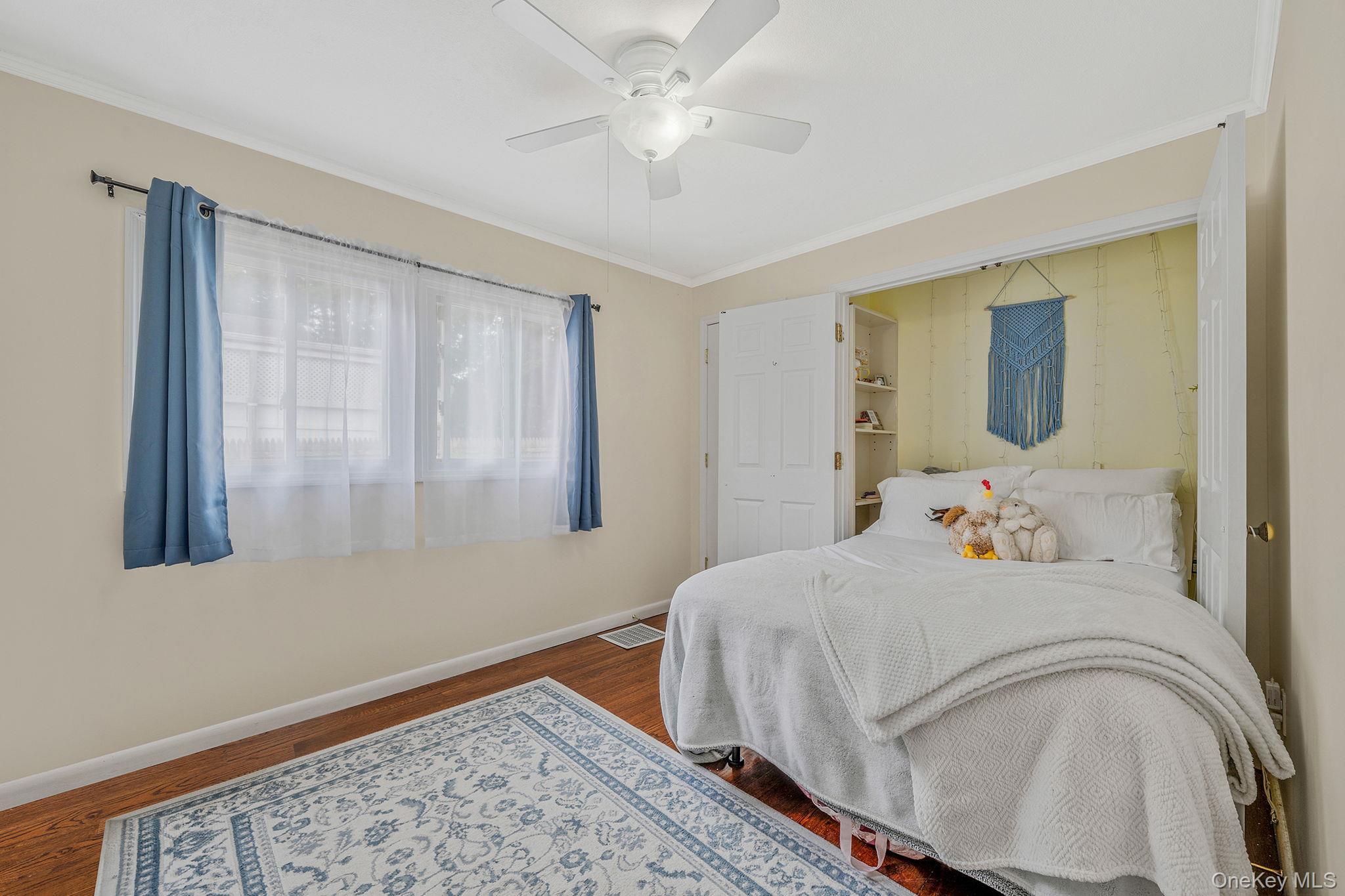 Single Family Willets Nassau County, NY 11791, MLS-935153-24