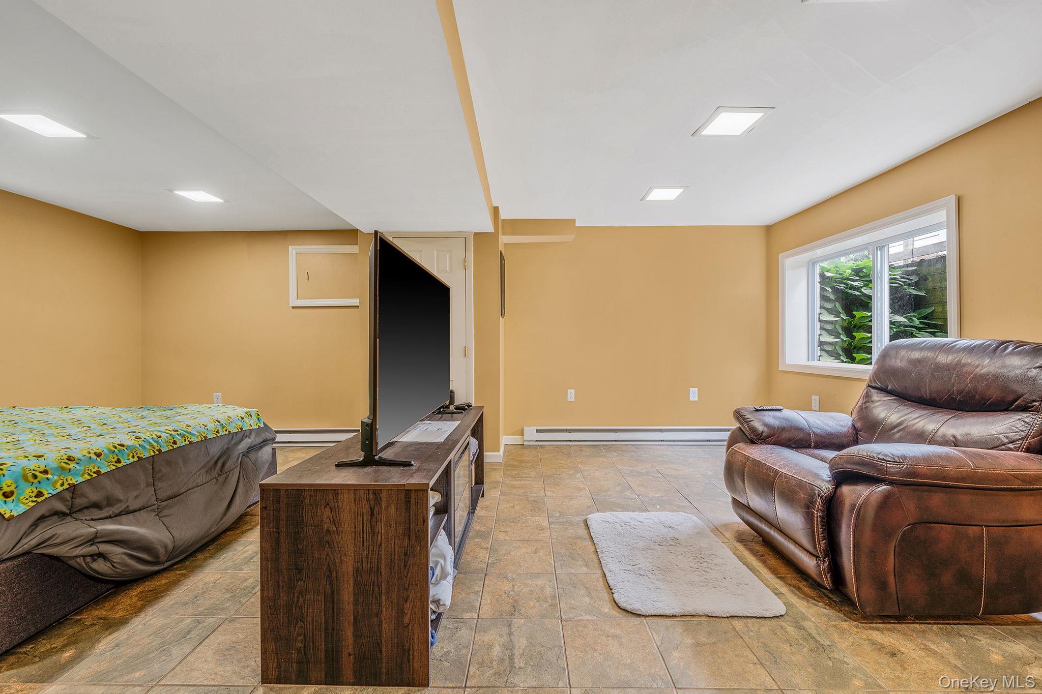 Single Family Willets Nassau County, NY 11791, MLS-935153-27