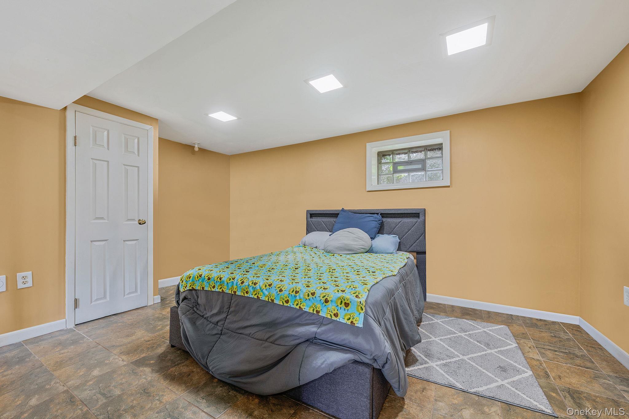 Single Family Willets Nassau County, NY 11791, MLS-935153-29