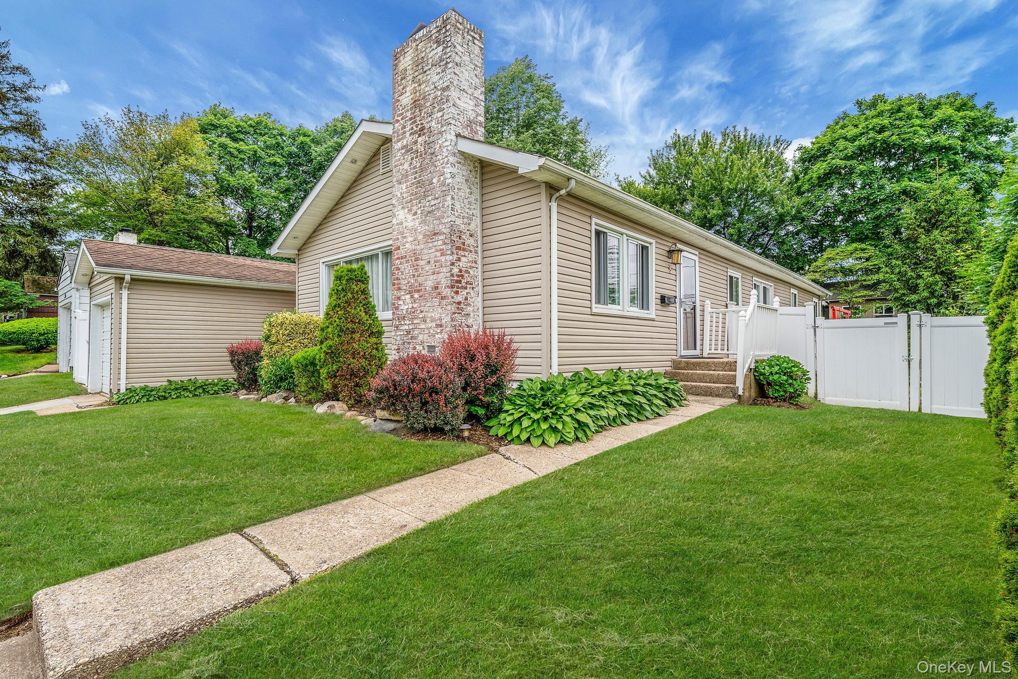 Single Family Willets Nassau County, NY 11791, MLS-935153-3