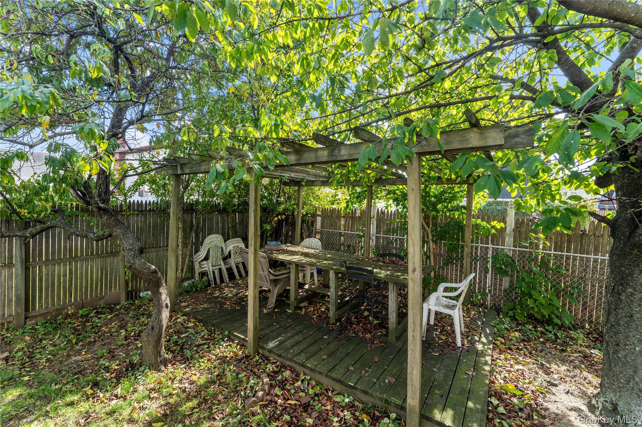 Single Family Madison Nassau County, NY 11010, MLS-935165-21