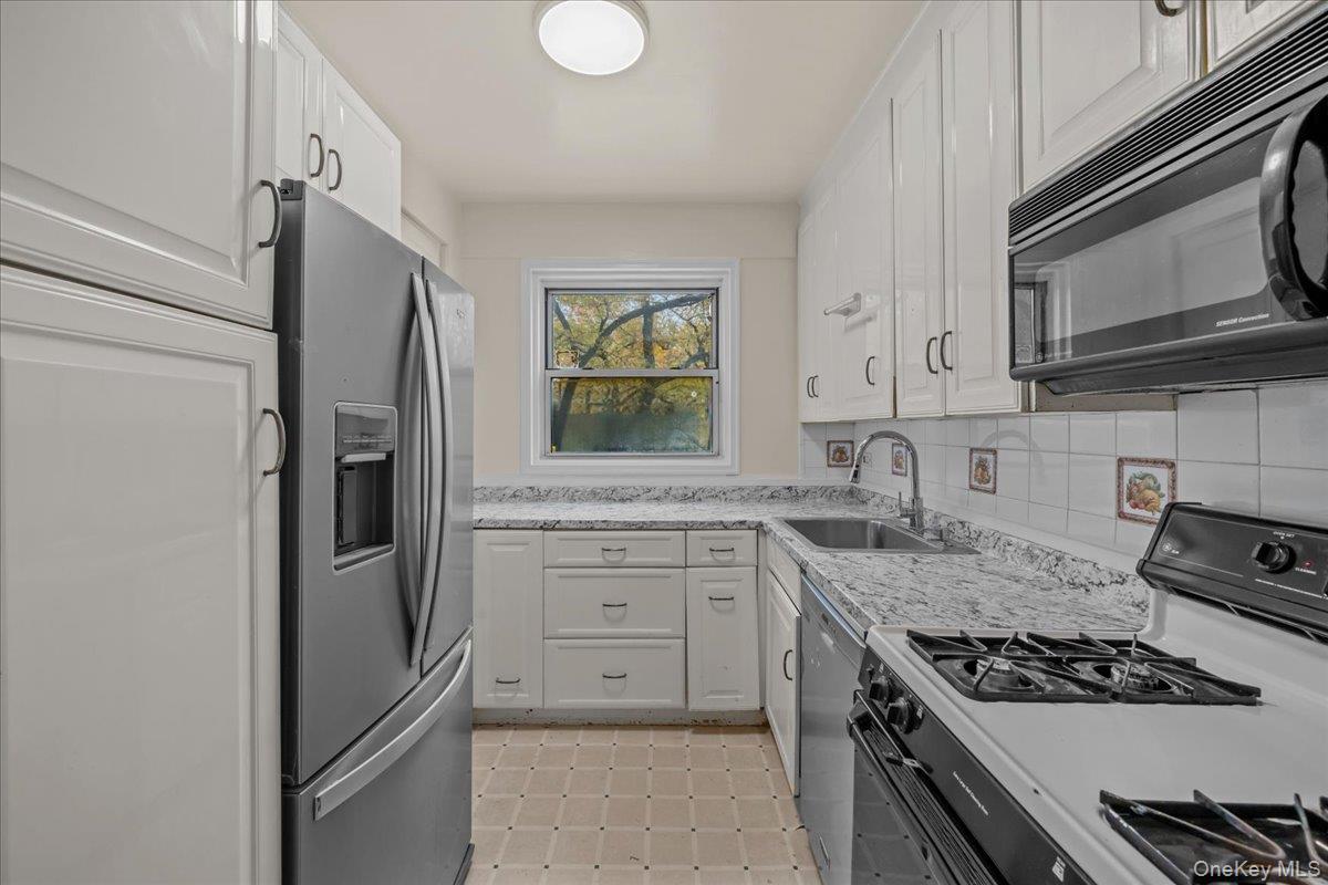 Coop Kappock Bronx, NY 10463, MLS-935171-4