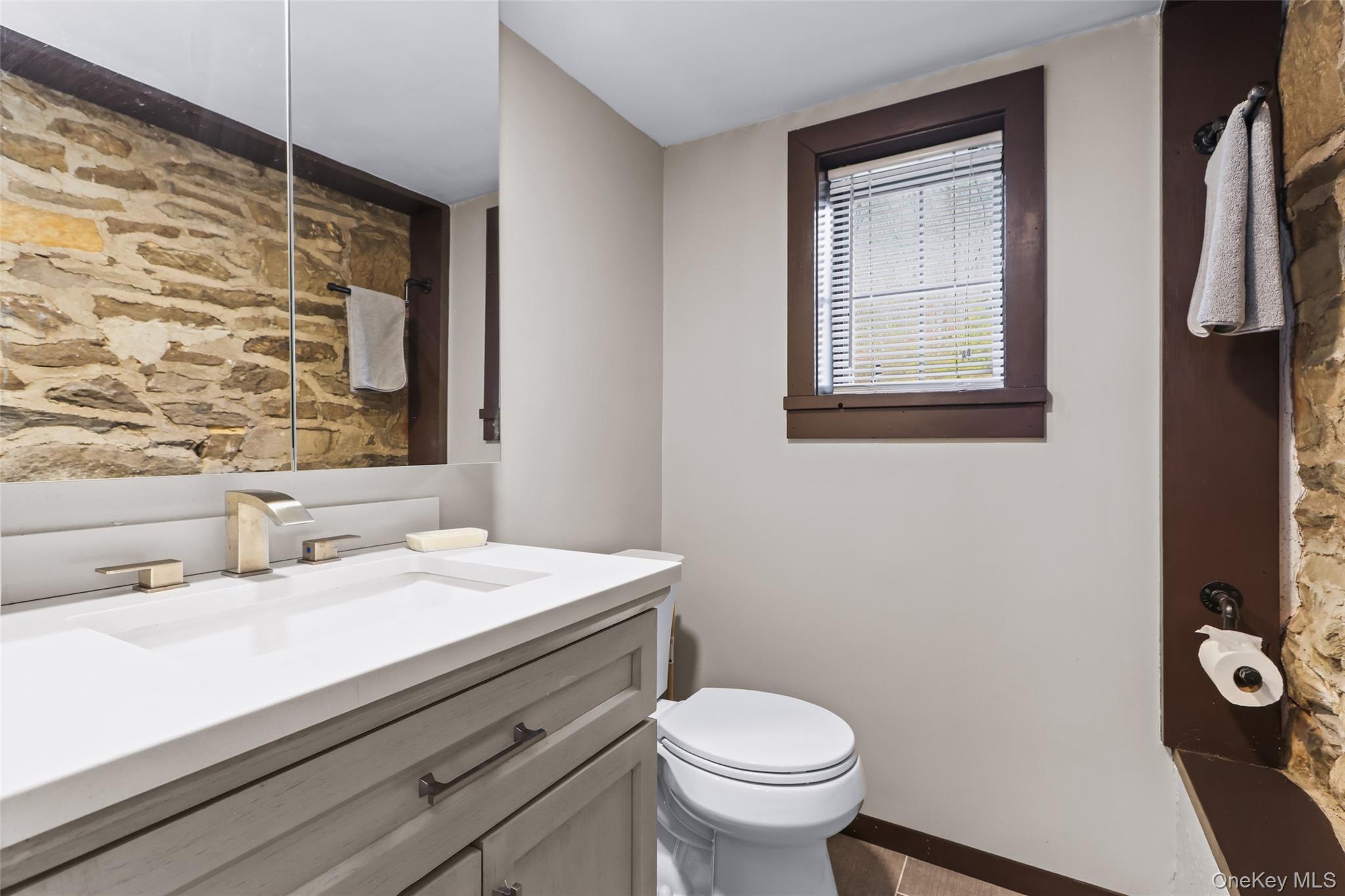 Single Family Spring Valley  Out Of Area, NY 18080, MLS-935179-34