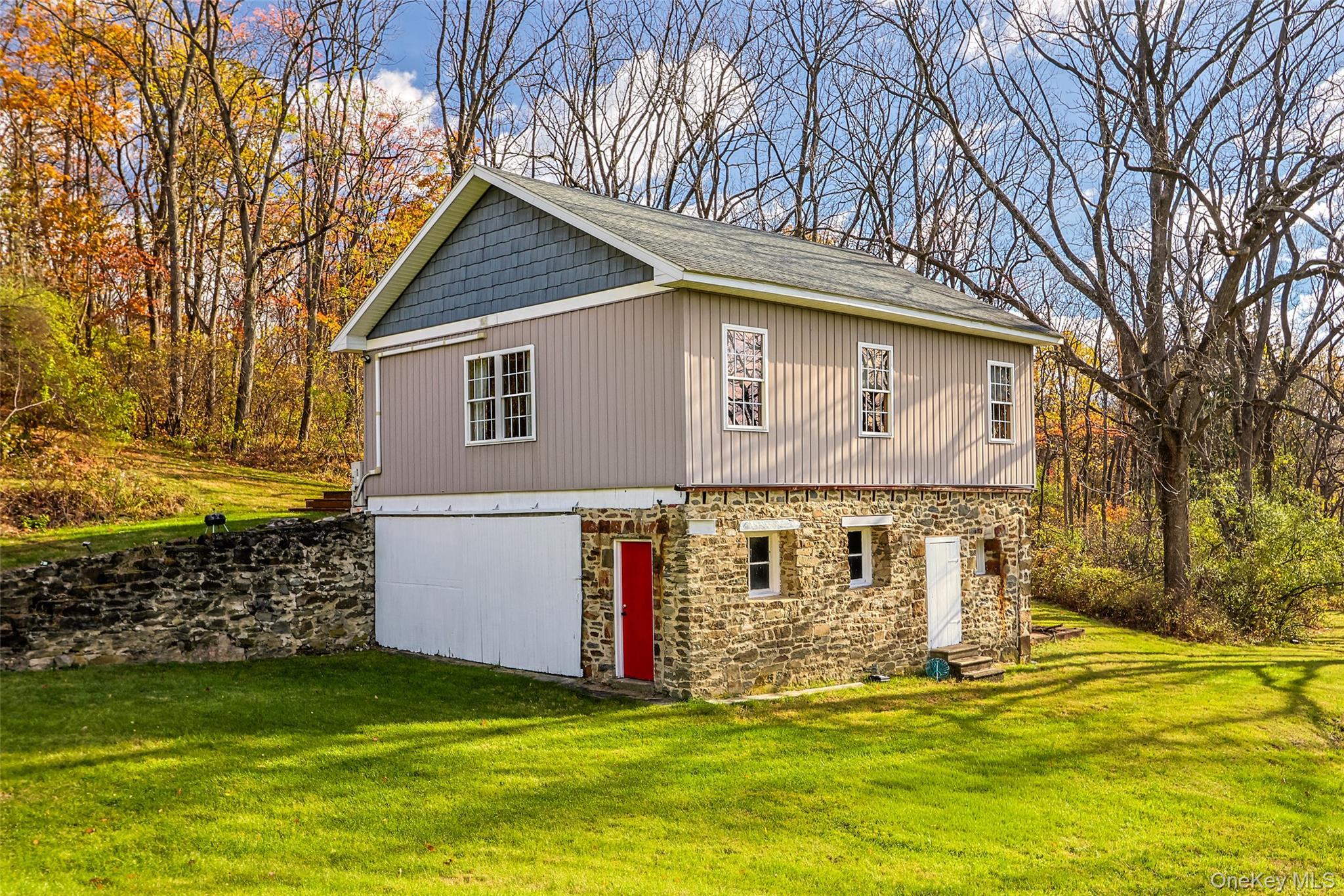 Single Family Spring Valley  Out Of Area, NY 18080, MLS-935179-39