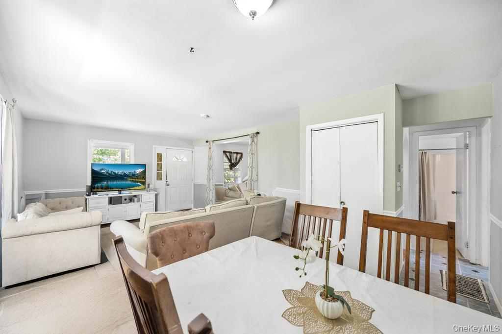 Single Family Cooks  Suffolk County, NY 11977, MLS-935189-19