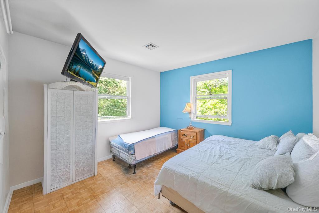 Single Family Cooks  Suffolk County, NY 11977, MLS-935189-26