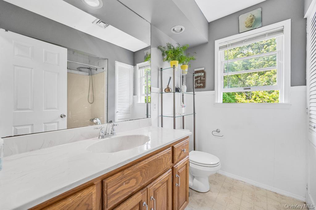 Single Family Cooks  Suffolk County, NY 11977, MLS-935189-27