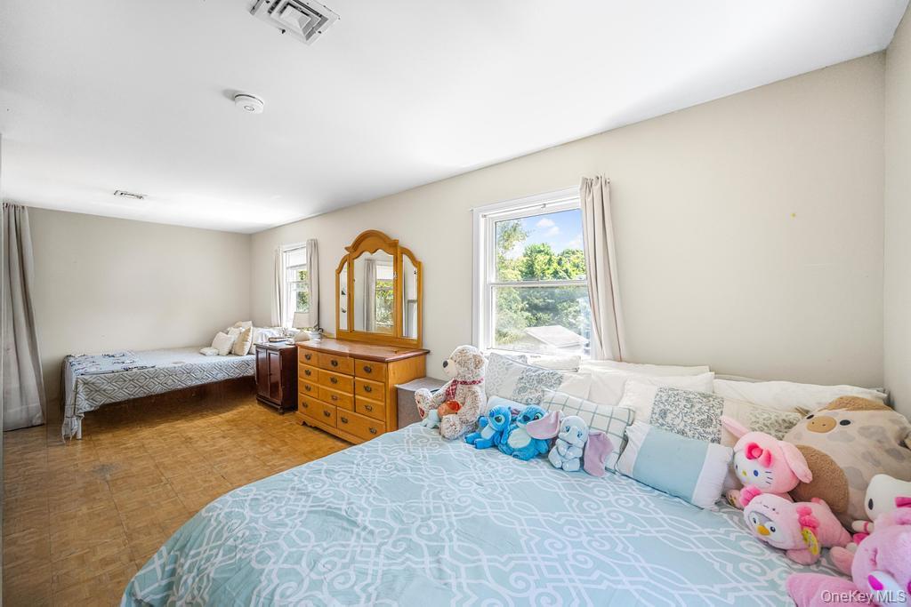 Single Family Cooks  Suffolk County, NY 11977, MLS-935189-30