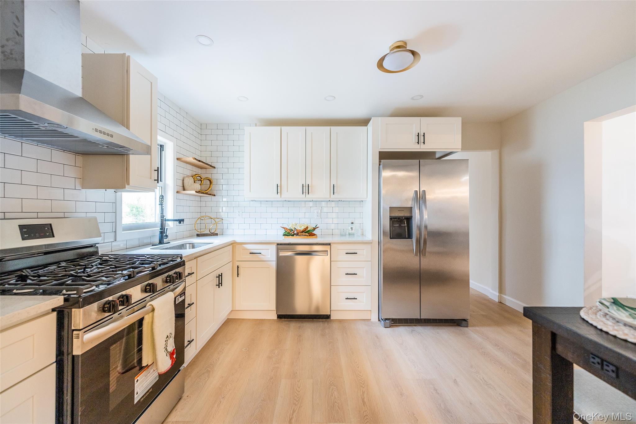 Single Family Kennedy  Nassau County, NY 11550, MLS-935204-10