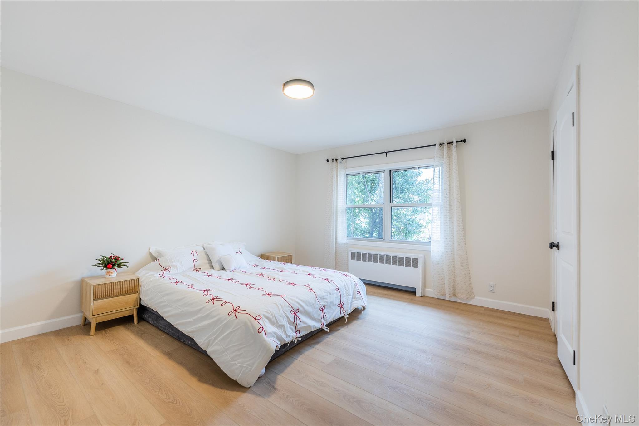 Single Family Kennedy  Nassau County, NY 11550, MLS-935204-14