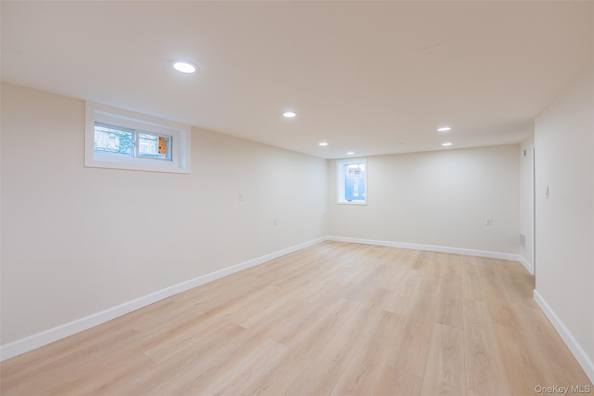 Single Family Kennedy  Nassau County, NY 11550, MLS-935204-21