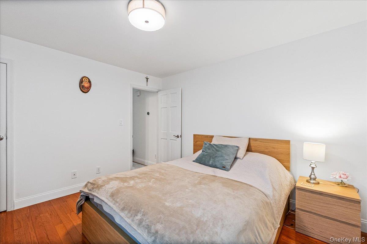 Single Family Express Suffolk County, NY 11779, MLS-935218-10